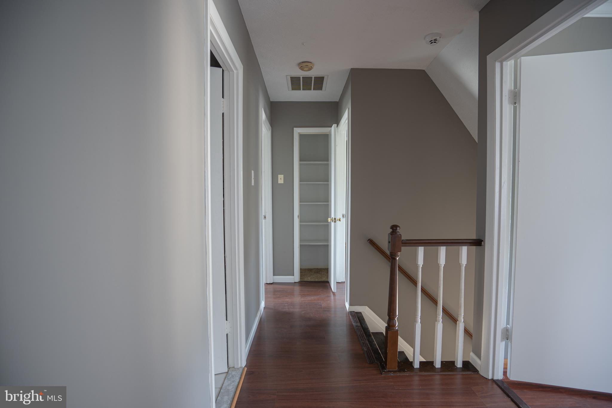 RIVER BEND ESTATES - Residential Lease