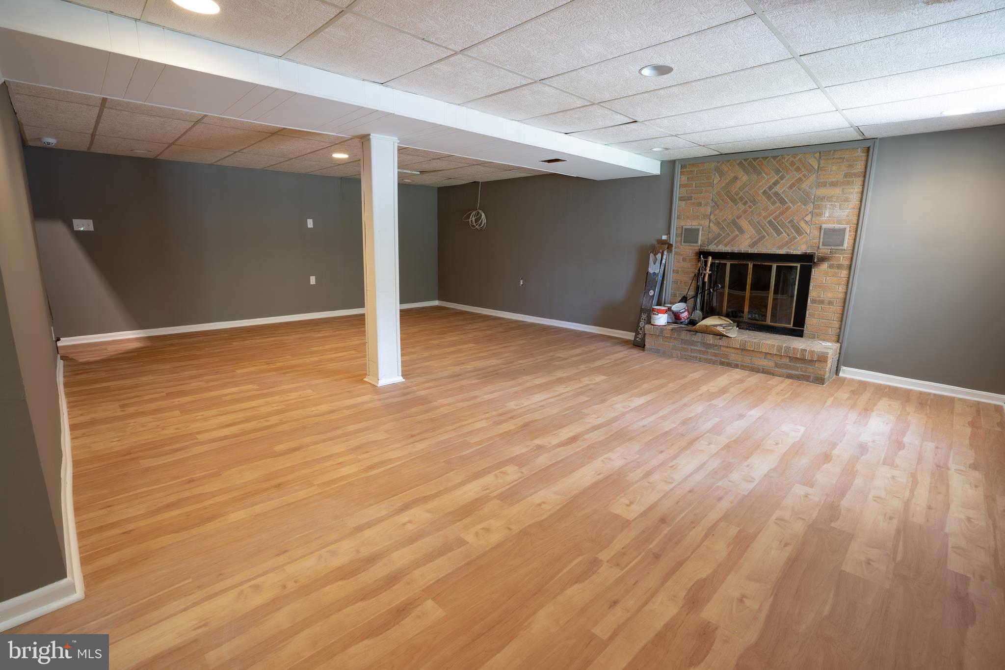 RIVER BEND ESTATES - Residential Lease