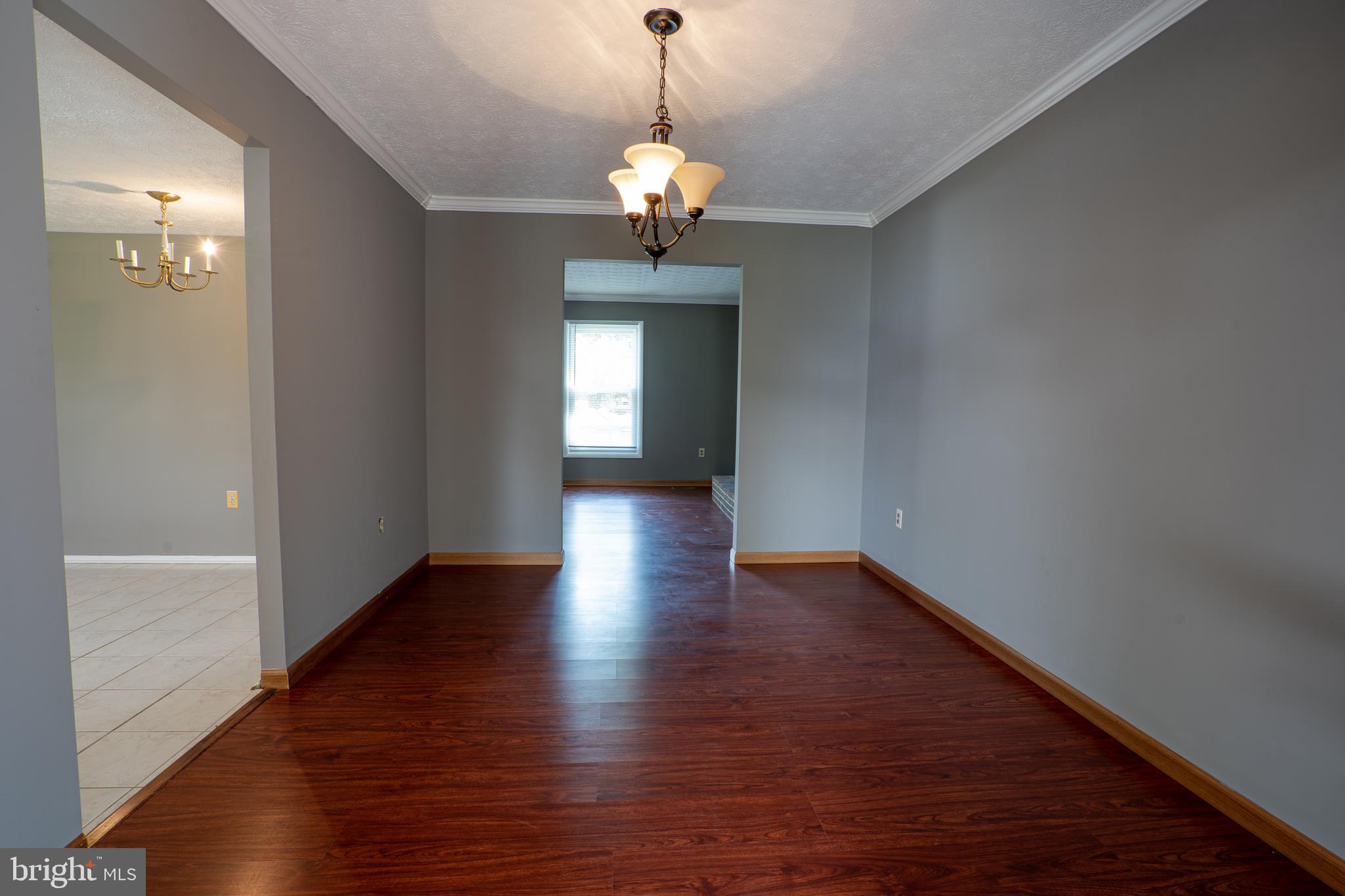 RIVER BEND ESTATES - Residential Lease