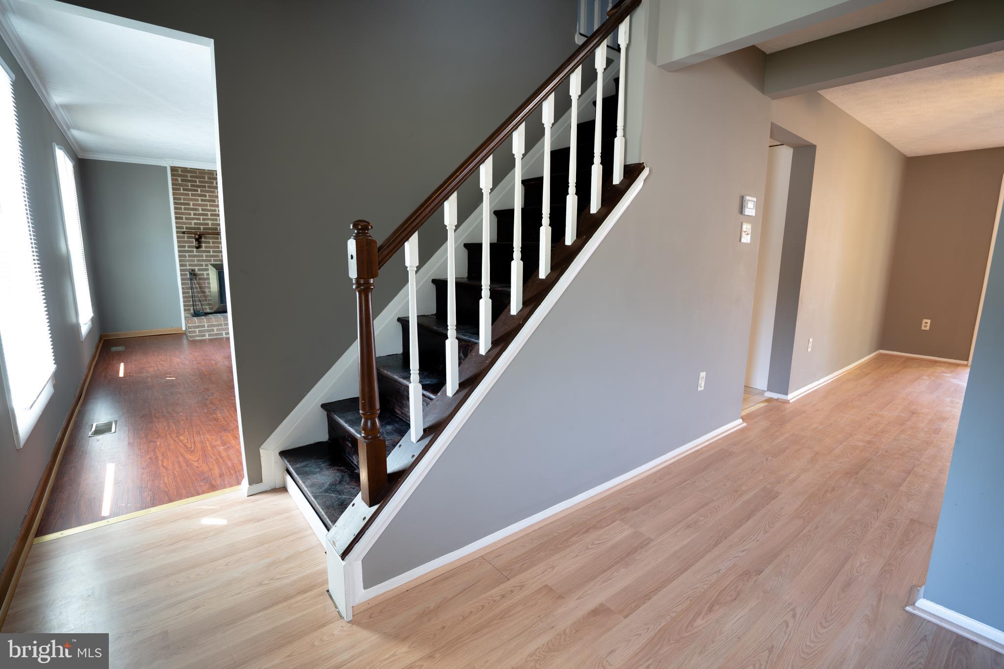 RIVER BEND ESTATES - Residential Lease