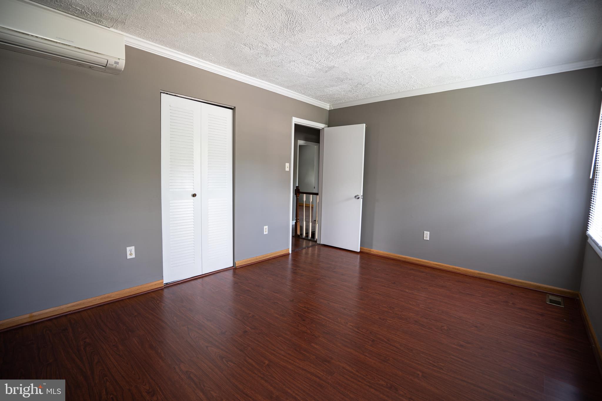 RIVER BEND ESTATES - Residential Lease