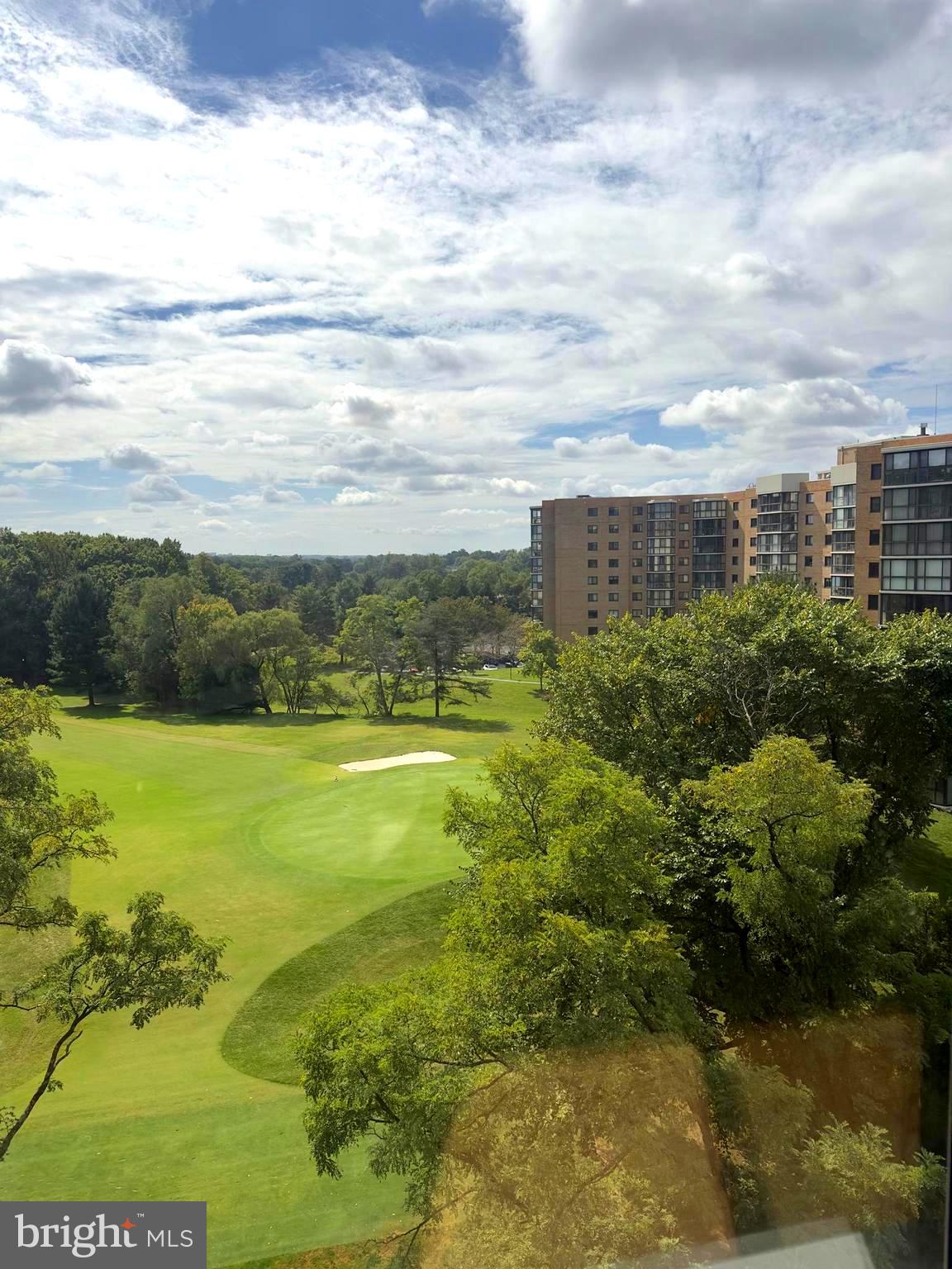 FAIRWAYS NORTH - Residential Lease