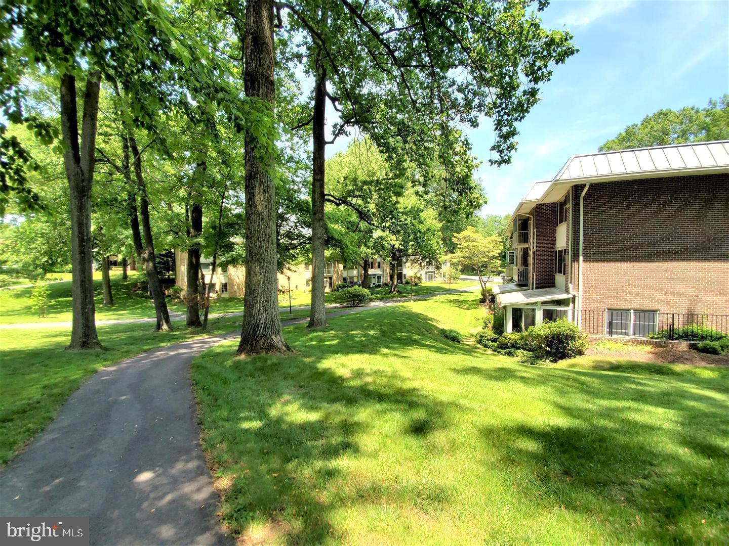 FAIRWAYS NORTH - Residential Lease