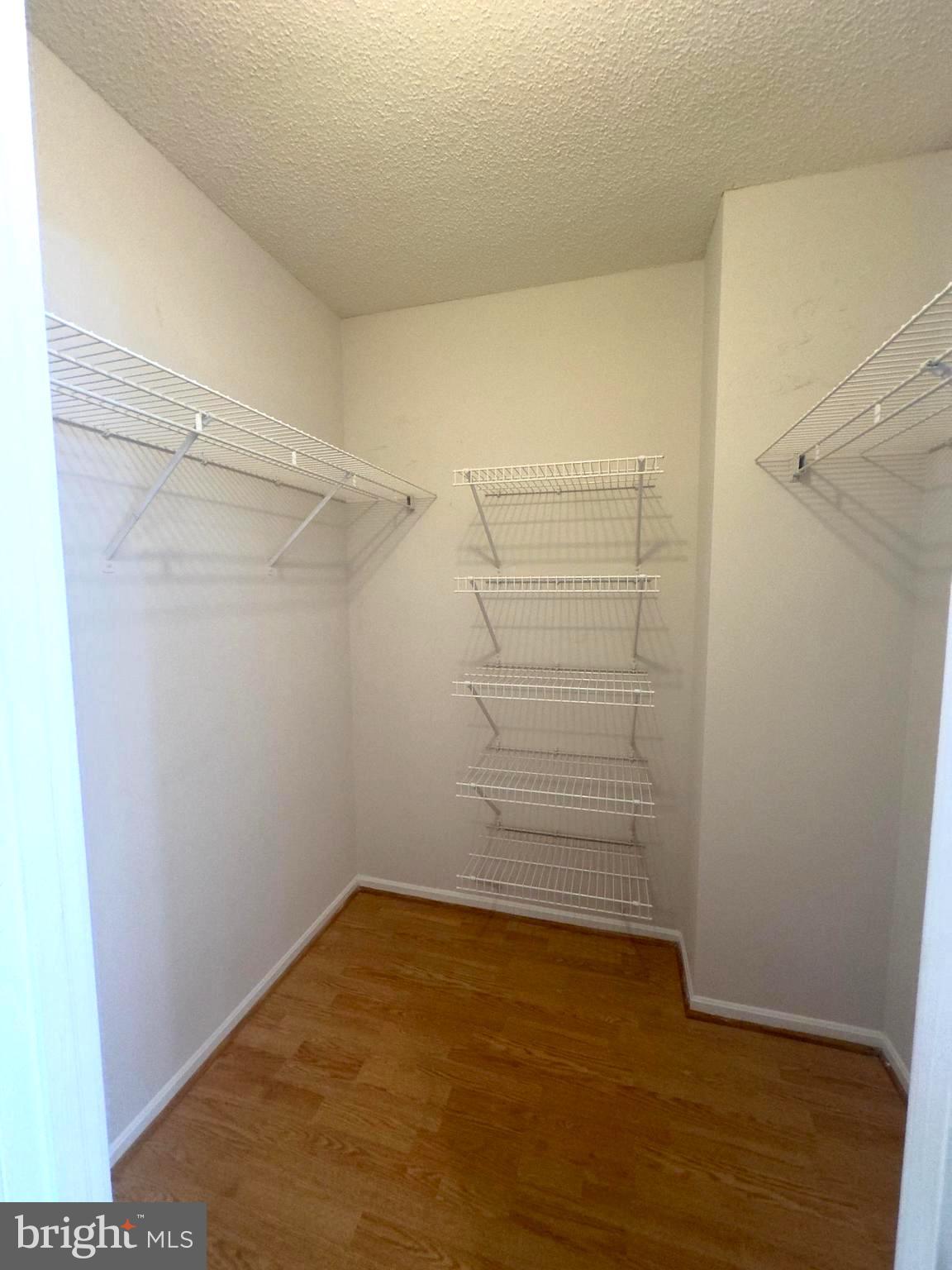 FAIRWAYS NORTH - Residential Lease