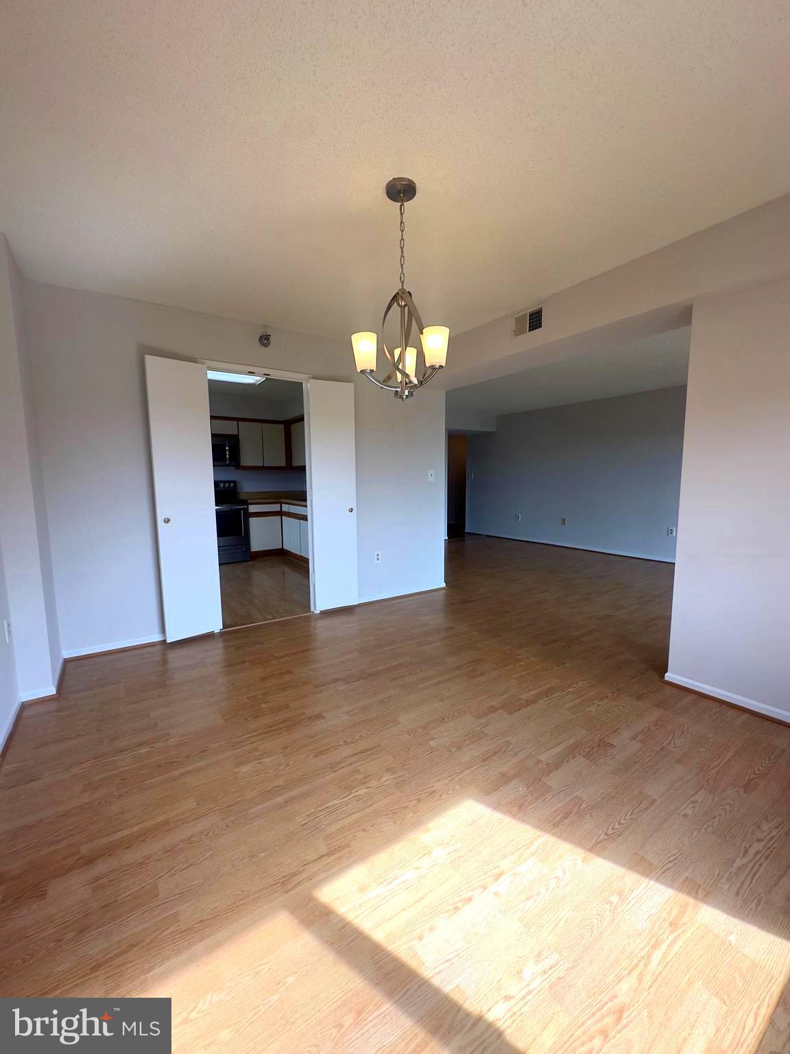 FAIRWAYS NORTH - Residential Lease