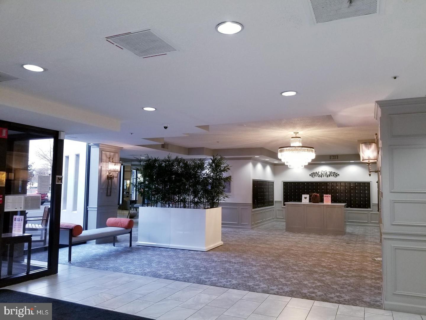 FAIRWAYS NORTH - Residential Lease