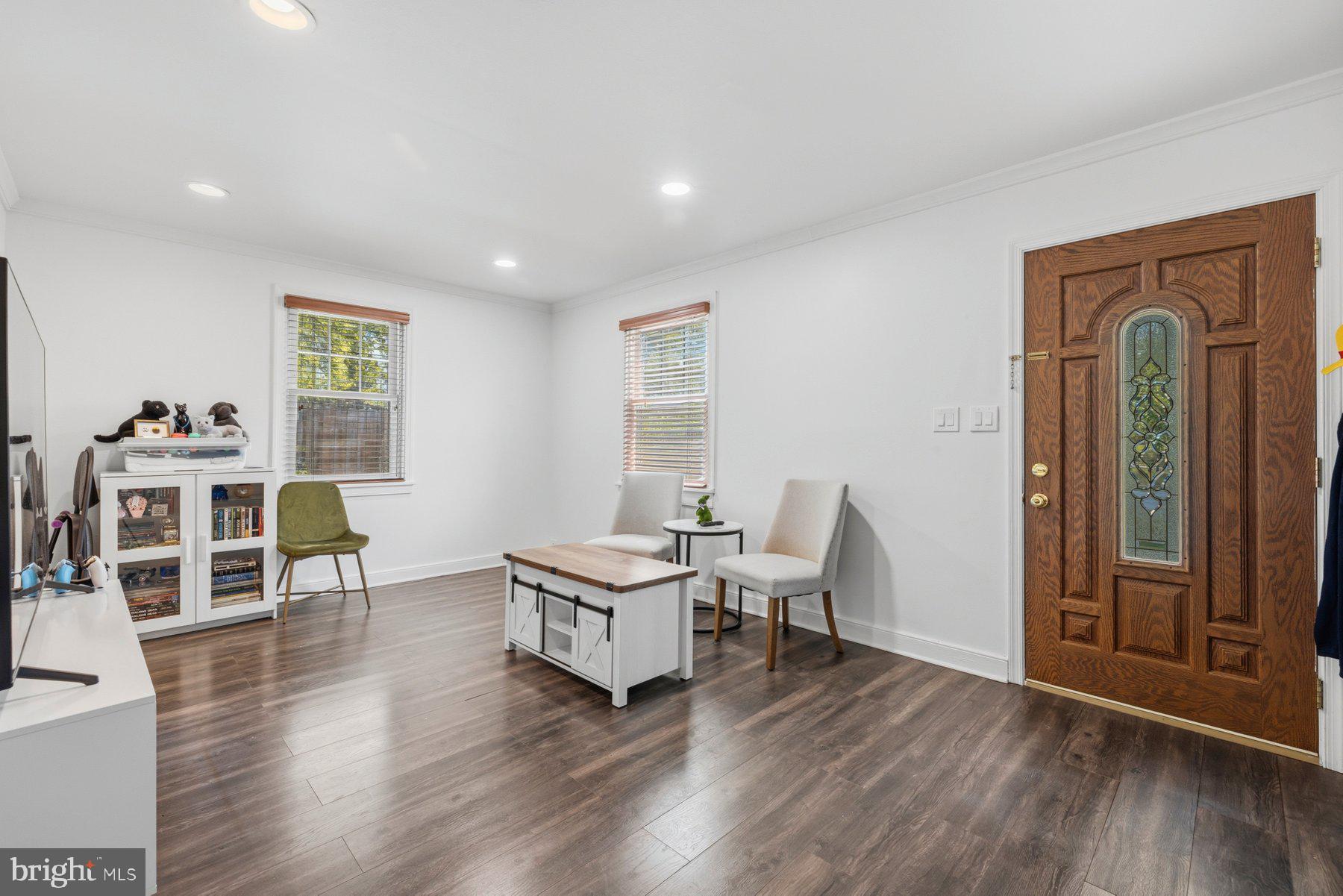GLENMONT VILLAGE - Residential