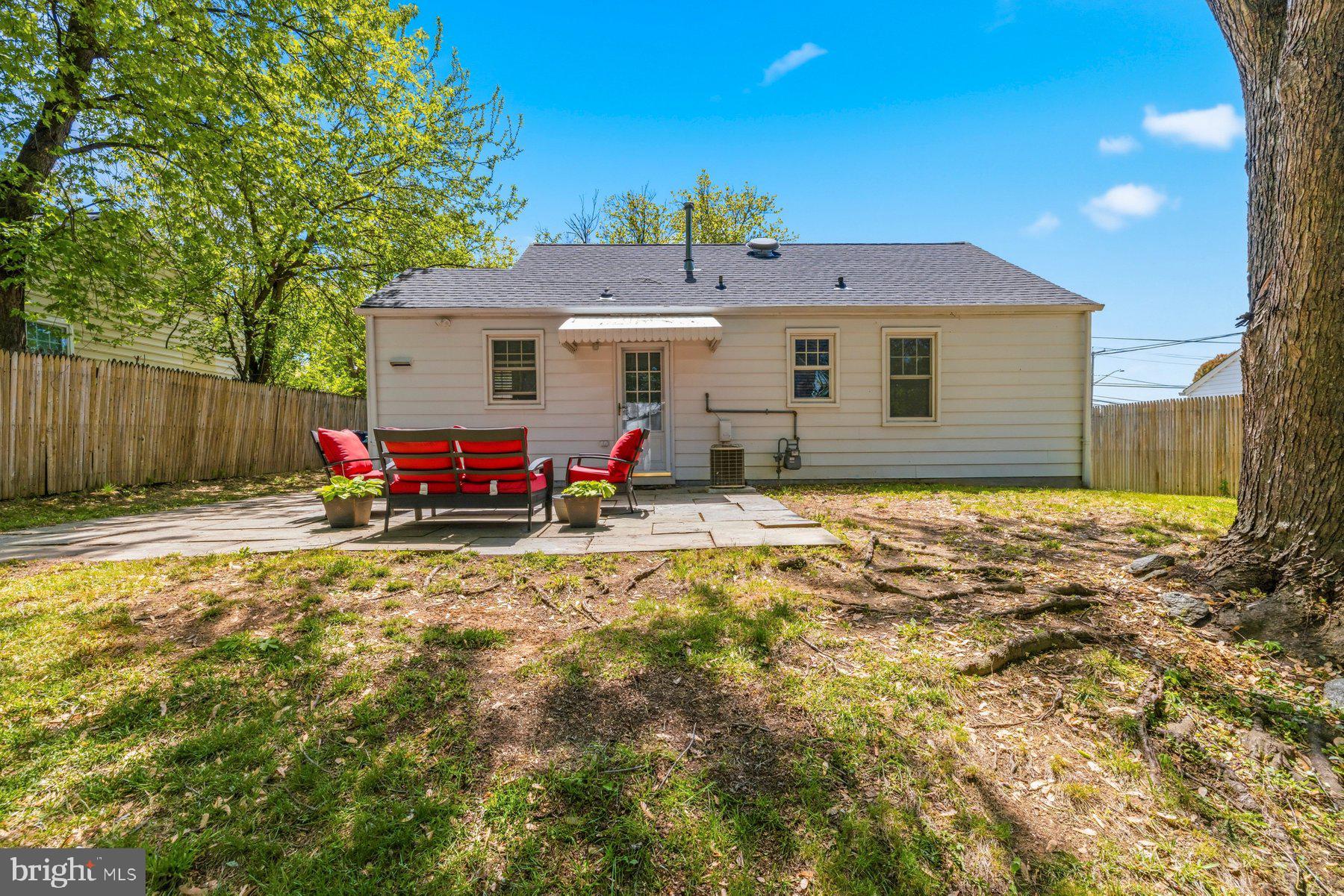 GLENMONT VILLAGE - Residential
