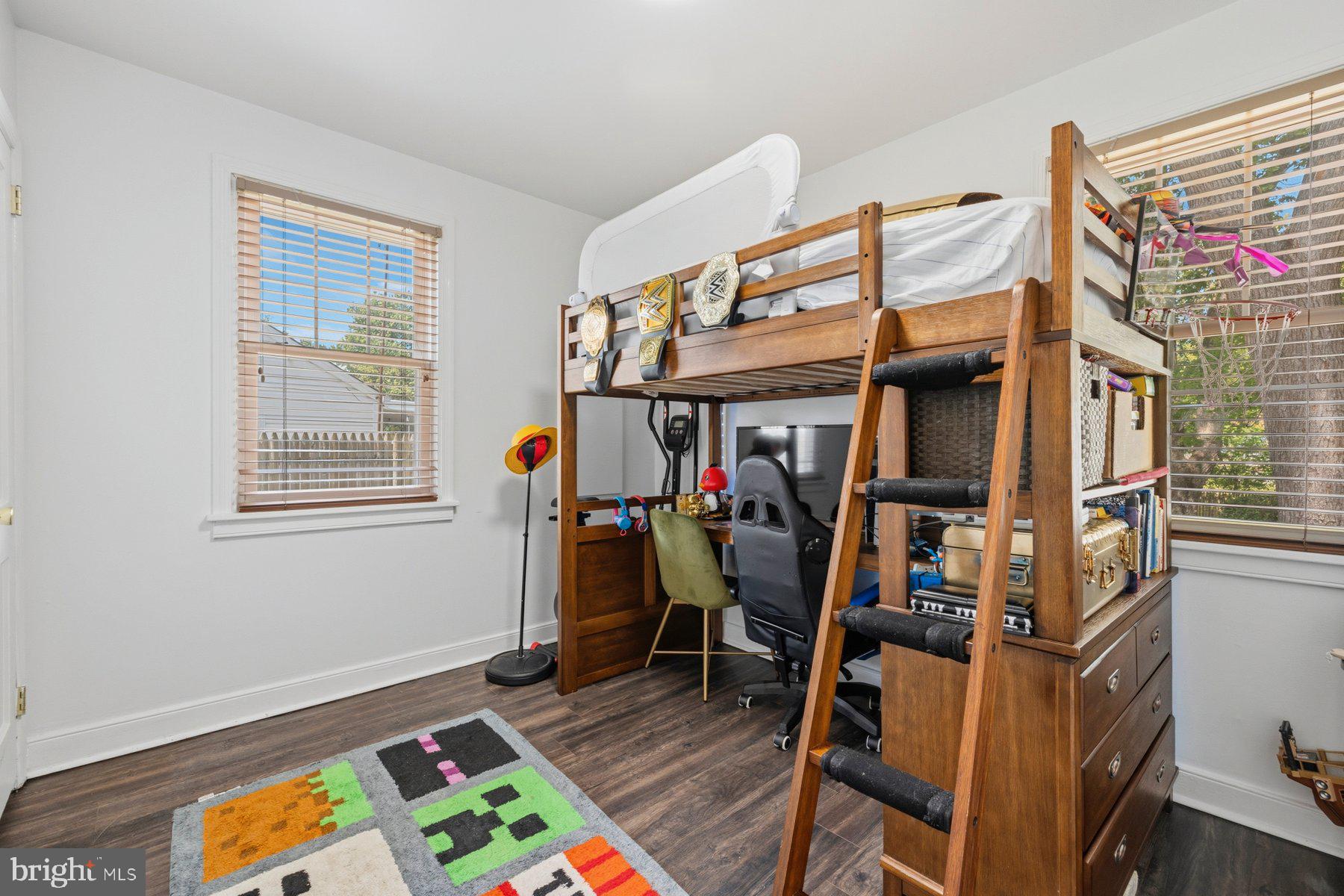GLENMONT VILLAGE - Residential