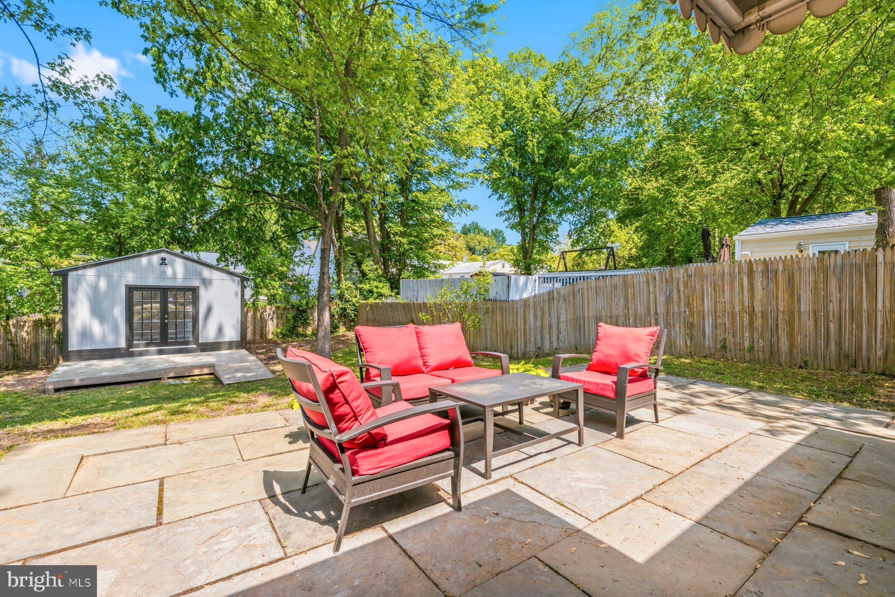GLENMONT VILLAGE - Residential
