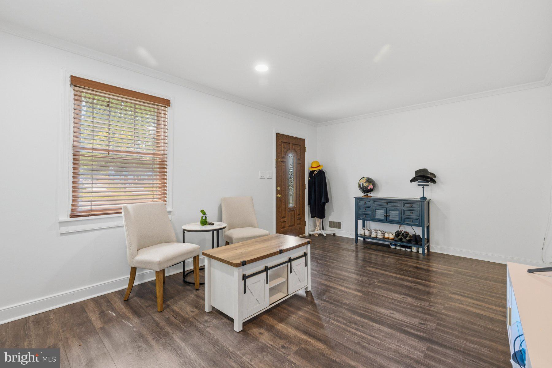 GLENMONT VILLAGE - Residential