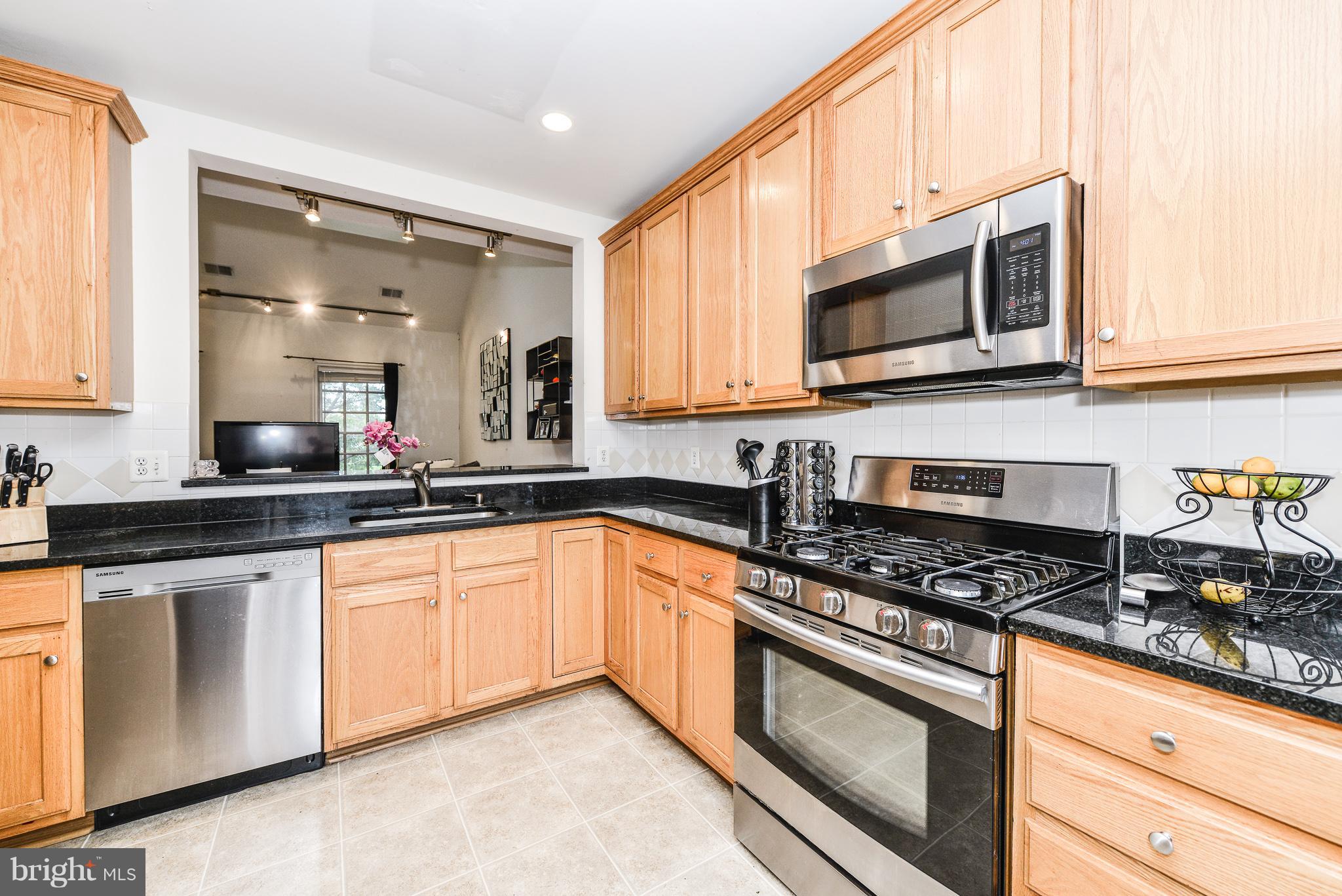 OLD TOWN GREENS - Residential Lease