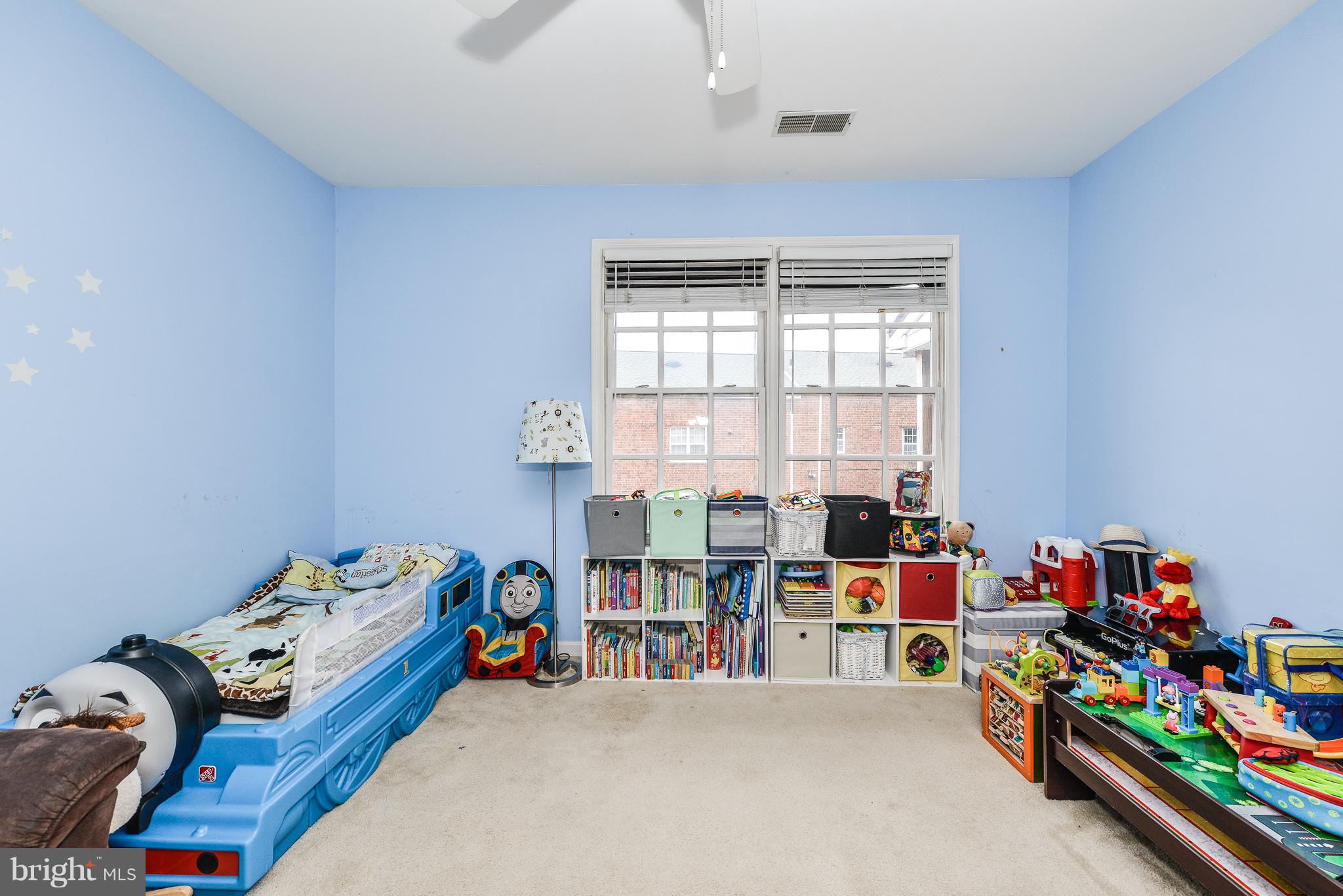 OLD TOWN GREENS - Residential Lease