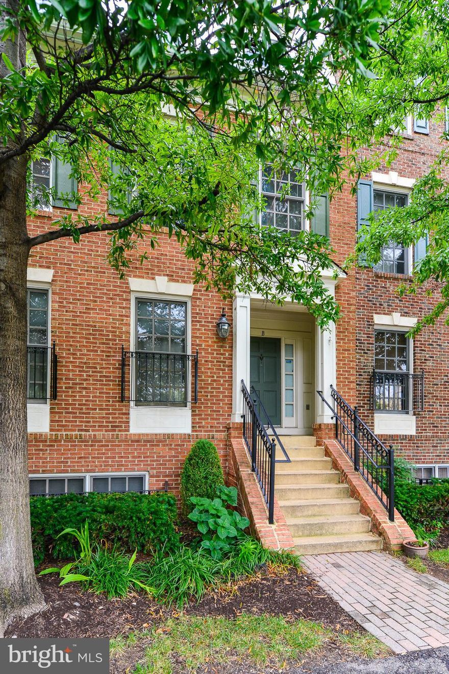 Dramatic Loft-style, 2 Bed, 2 bath townhome/condo hybrid in Old Town Greens of the Charming North-side of Old Town Alexandria*This home is spacious & flowy with open floor plan*Modern Kitchen*2-story living room, enormous master-bedroom suite, and garage parking and you get this modern, cool, spacious, open and affordable place in a desirable location*Free shuttle to Braddock metro runs during the week in the morning and evening*Quiet neighborhood with access to the tot lot, pool, tennis courts, community center, and very little traffic with no thru-access*Walk to restaurants! Running and biking trails. Quick access to DC! Pool/tennis! Minutes to Reagan National and Crystal City! Prime location!*Available for lease 8.7.24*
