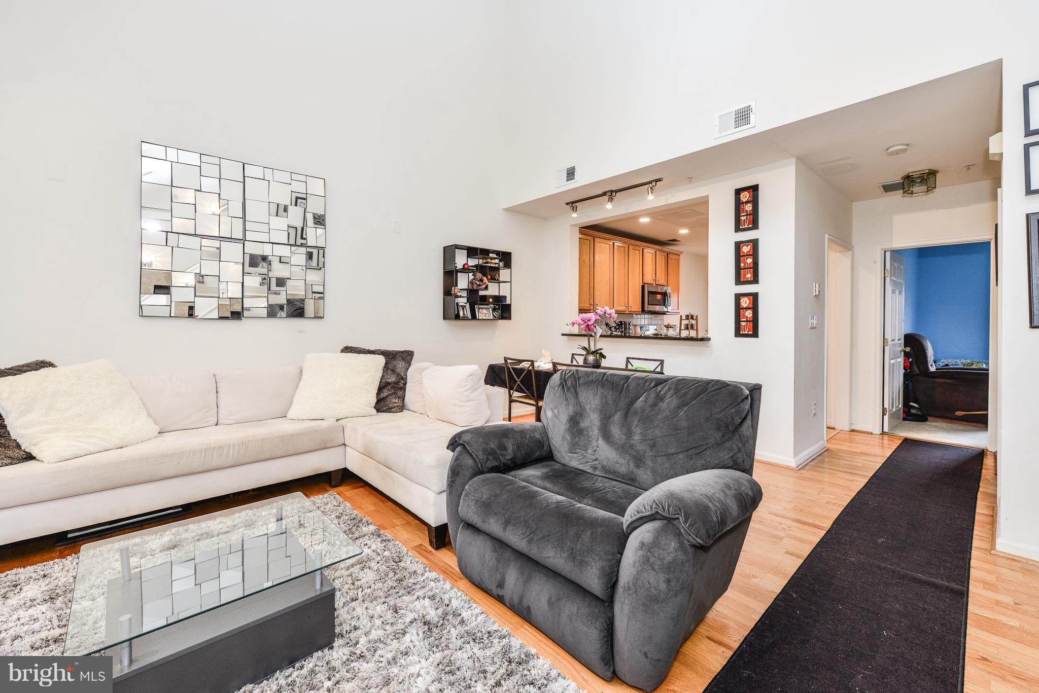 OLD TOWN GREENS - Residential Lease