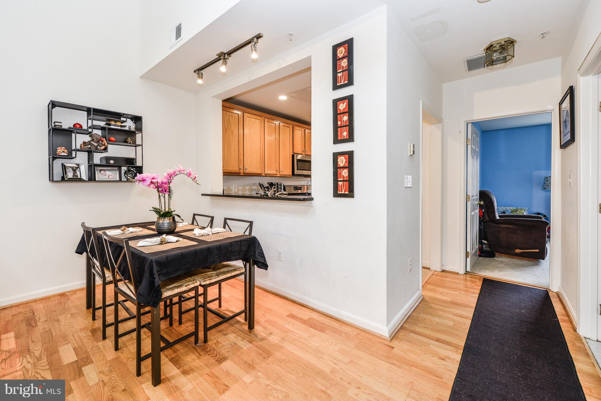 OLD TOWN GREENS - Residential Lease