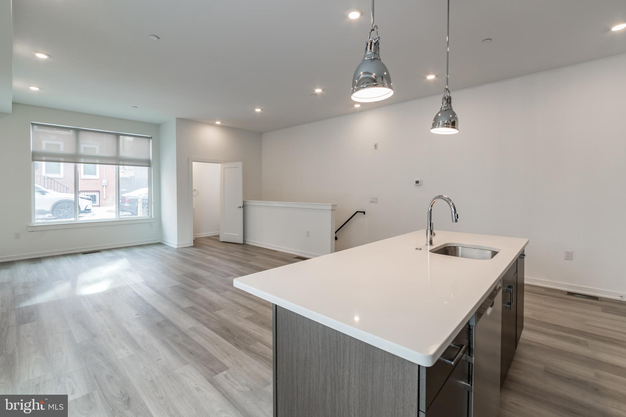 FAIRMOUNT - Residential Lease