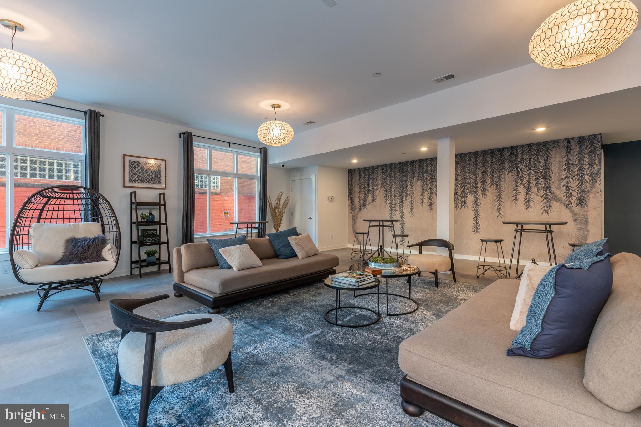 FAIRMOUNT - Residential Lease