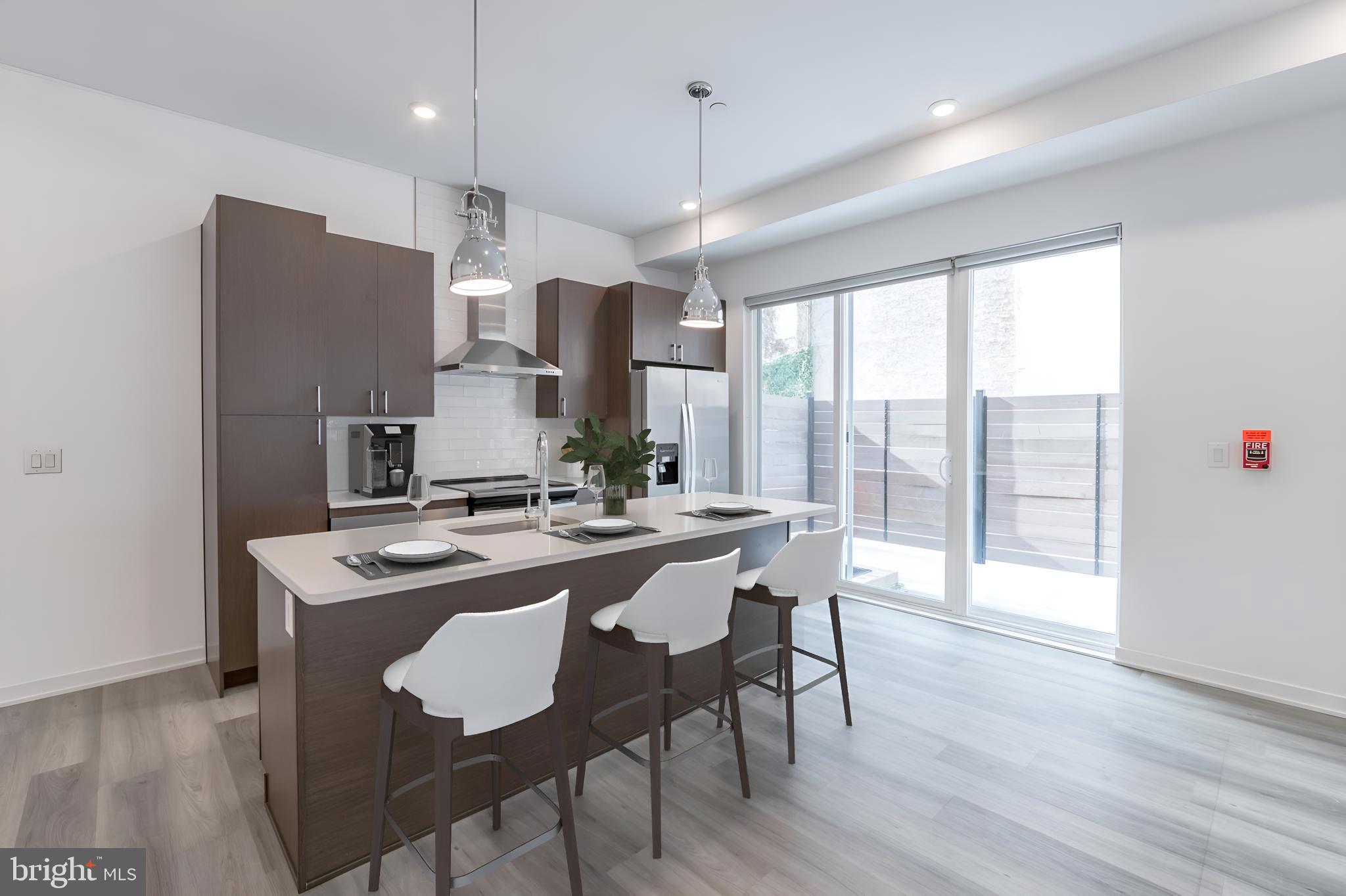 FAIRMOUNT - Residential Lease