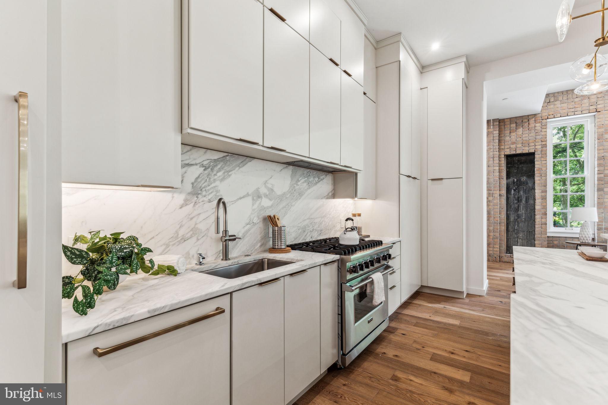 RITTENHOUSE SQUARE - Residential