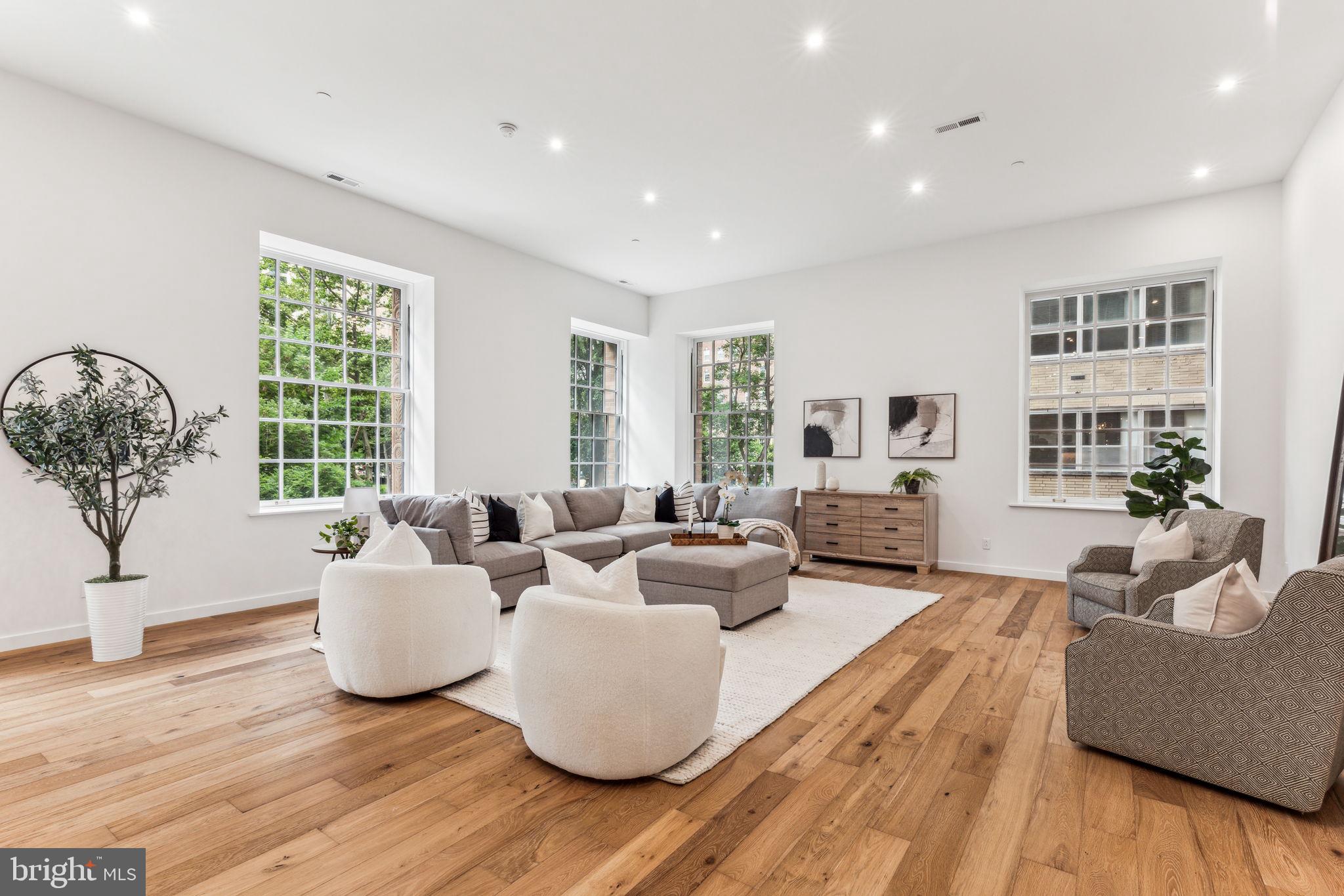 RITTENHOUSE SQUARE - Residential