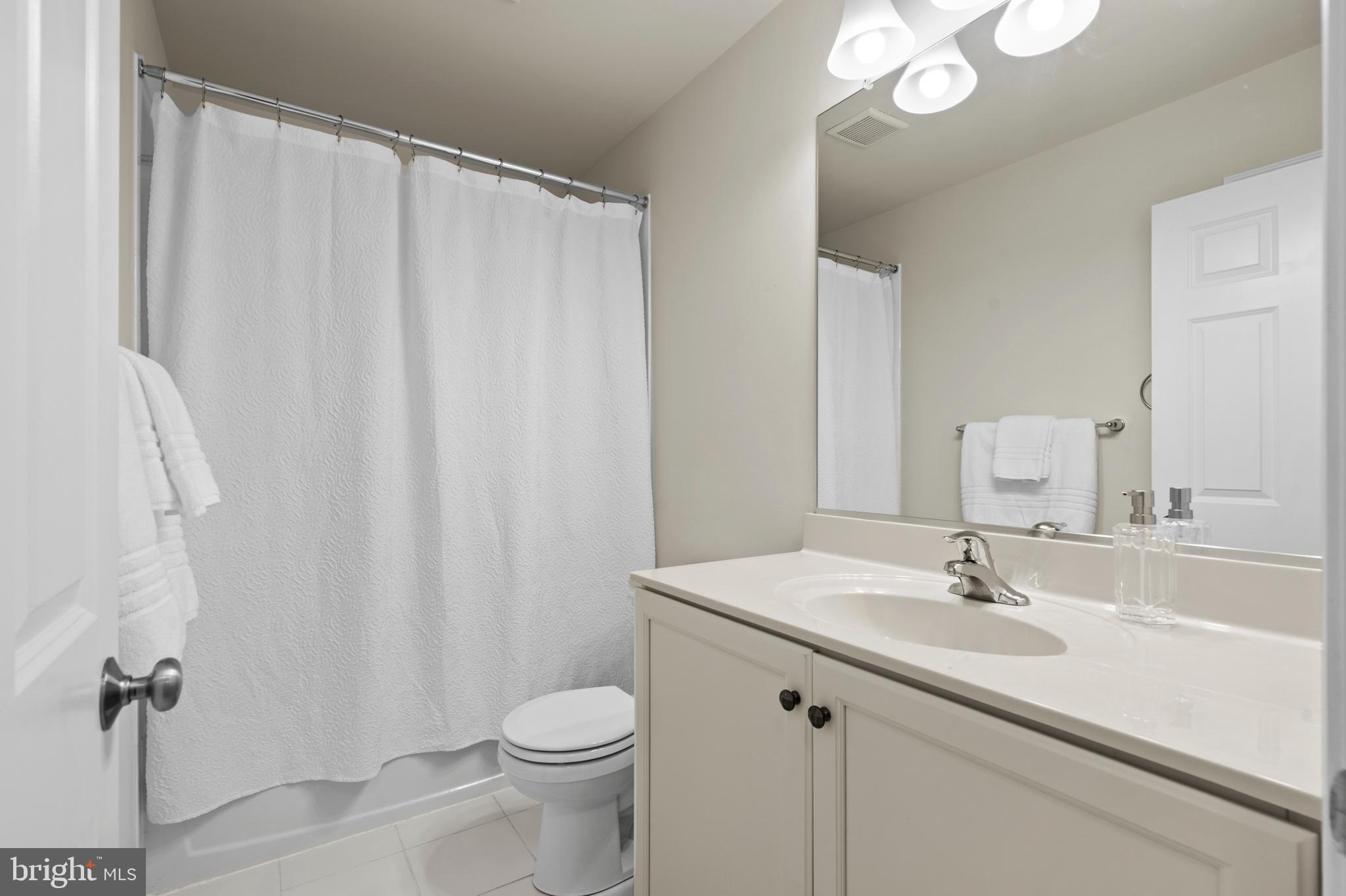 WALNUT WALK - Residential