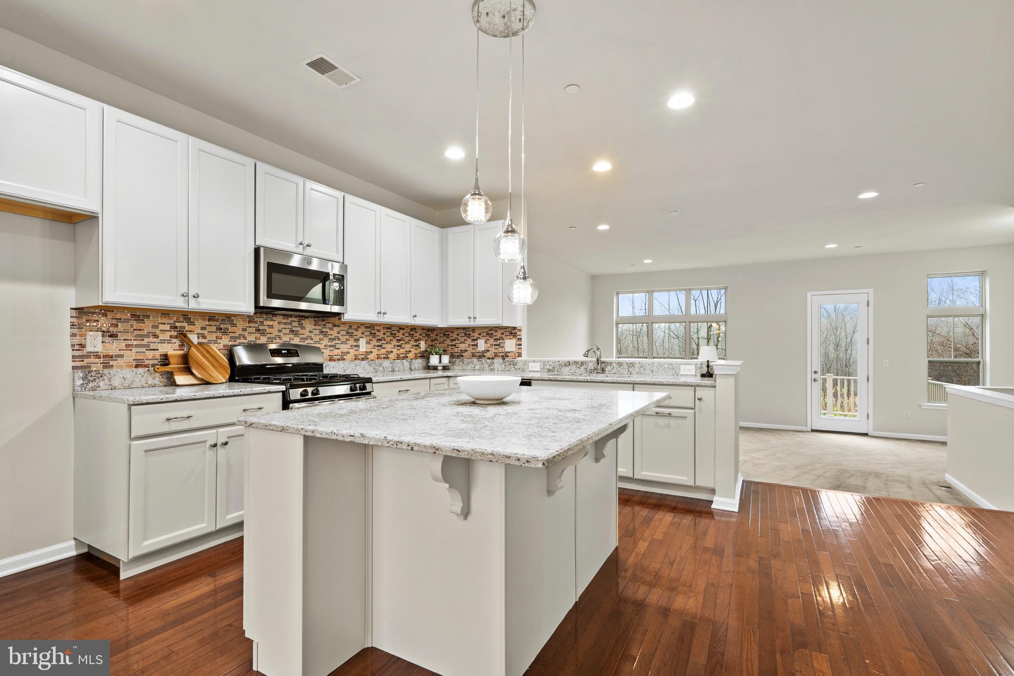 WALNUT WALK - Residential