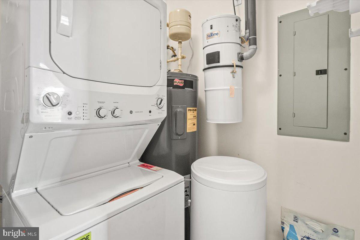 ROSEWOOD - Residential