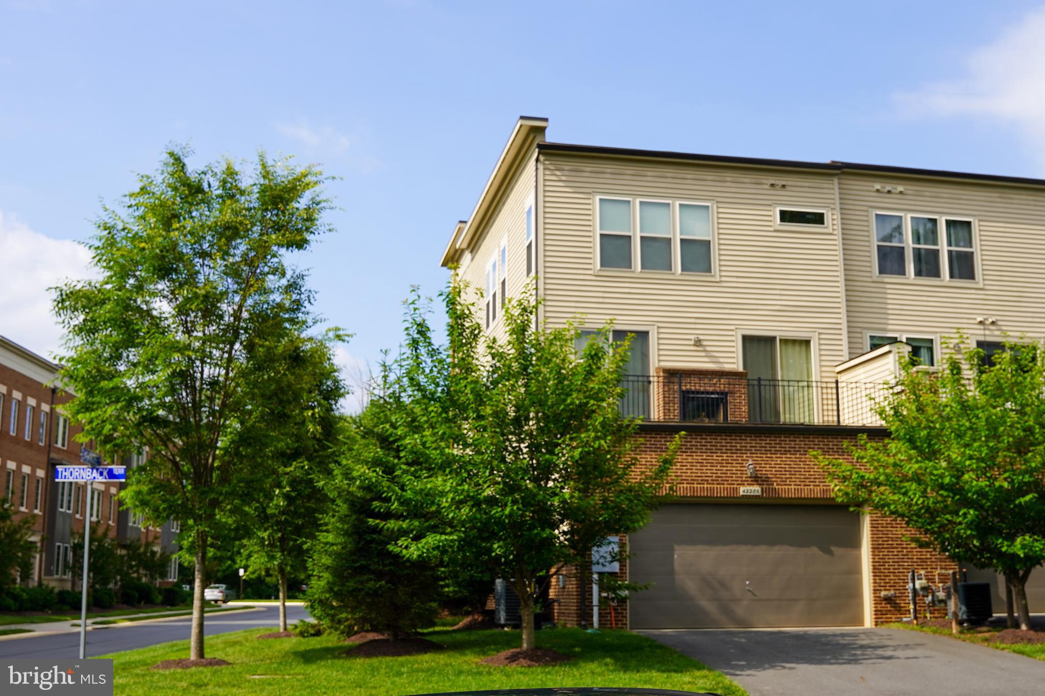 BRAMBLETON TOWN CENTER - Residential