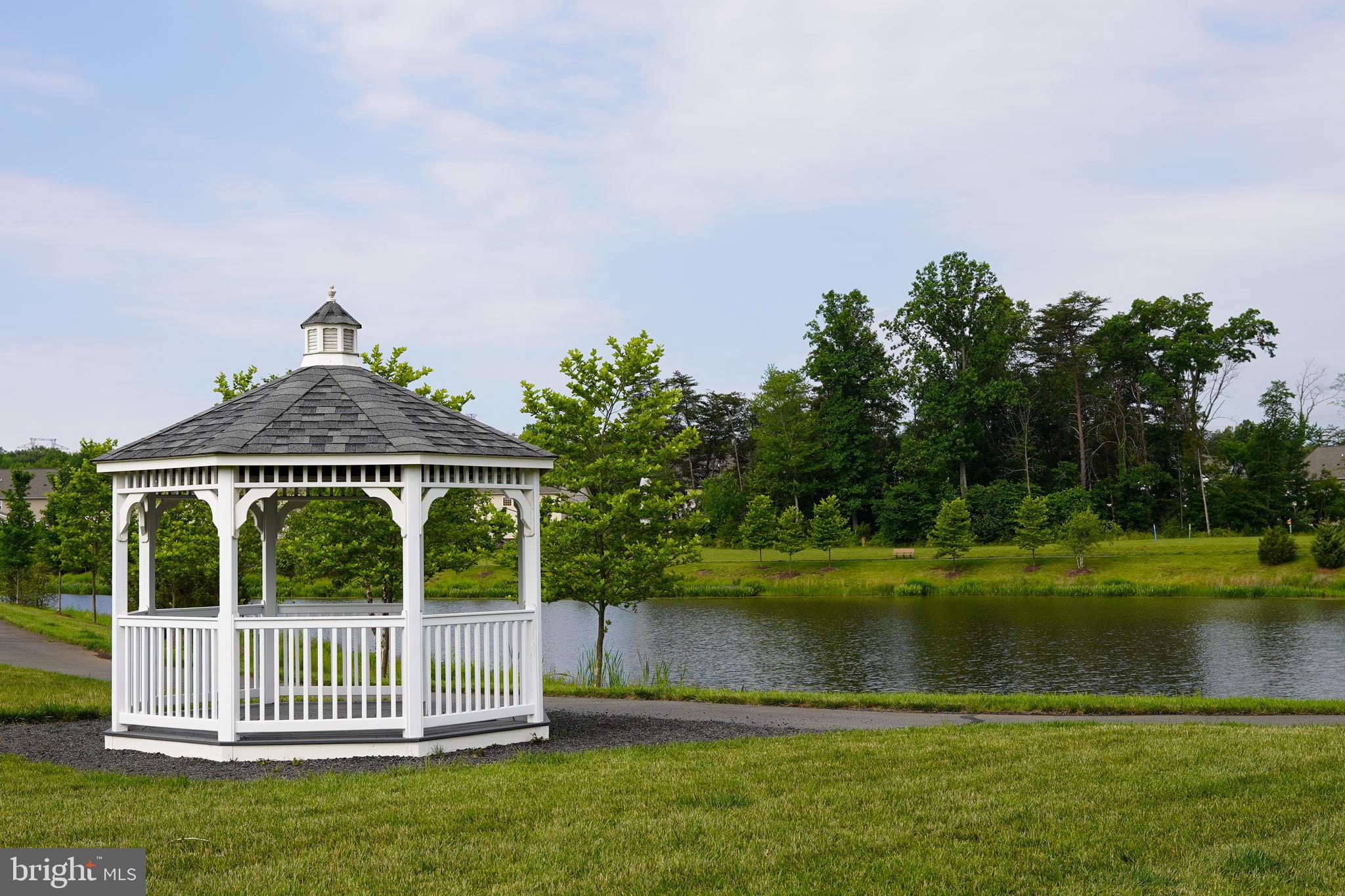 BRAMBLETON TOWN CENTER - Residential