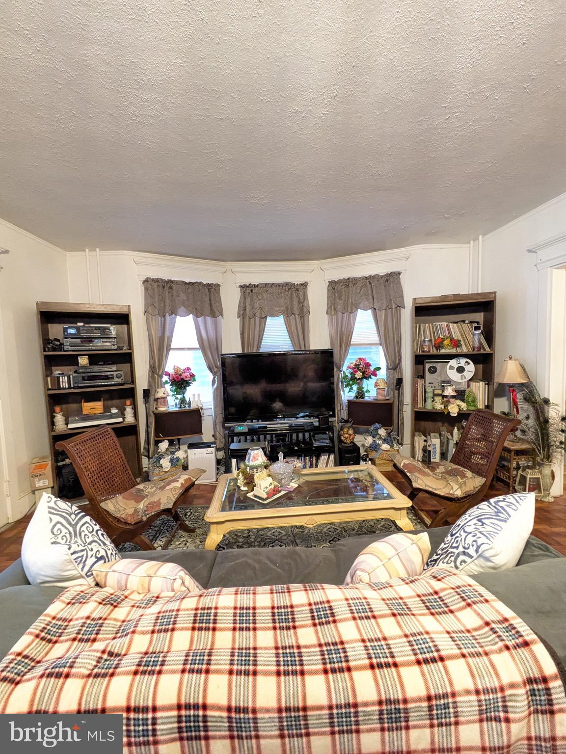 20 S WEYMOUTH AVENUE