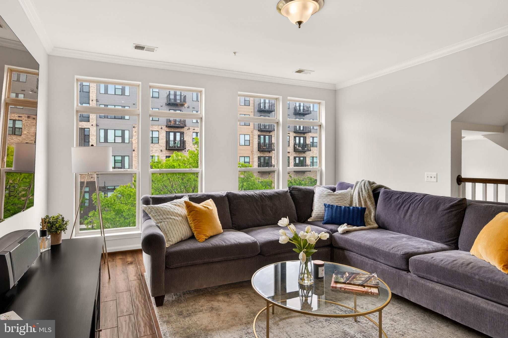 CROWN - Residential