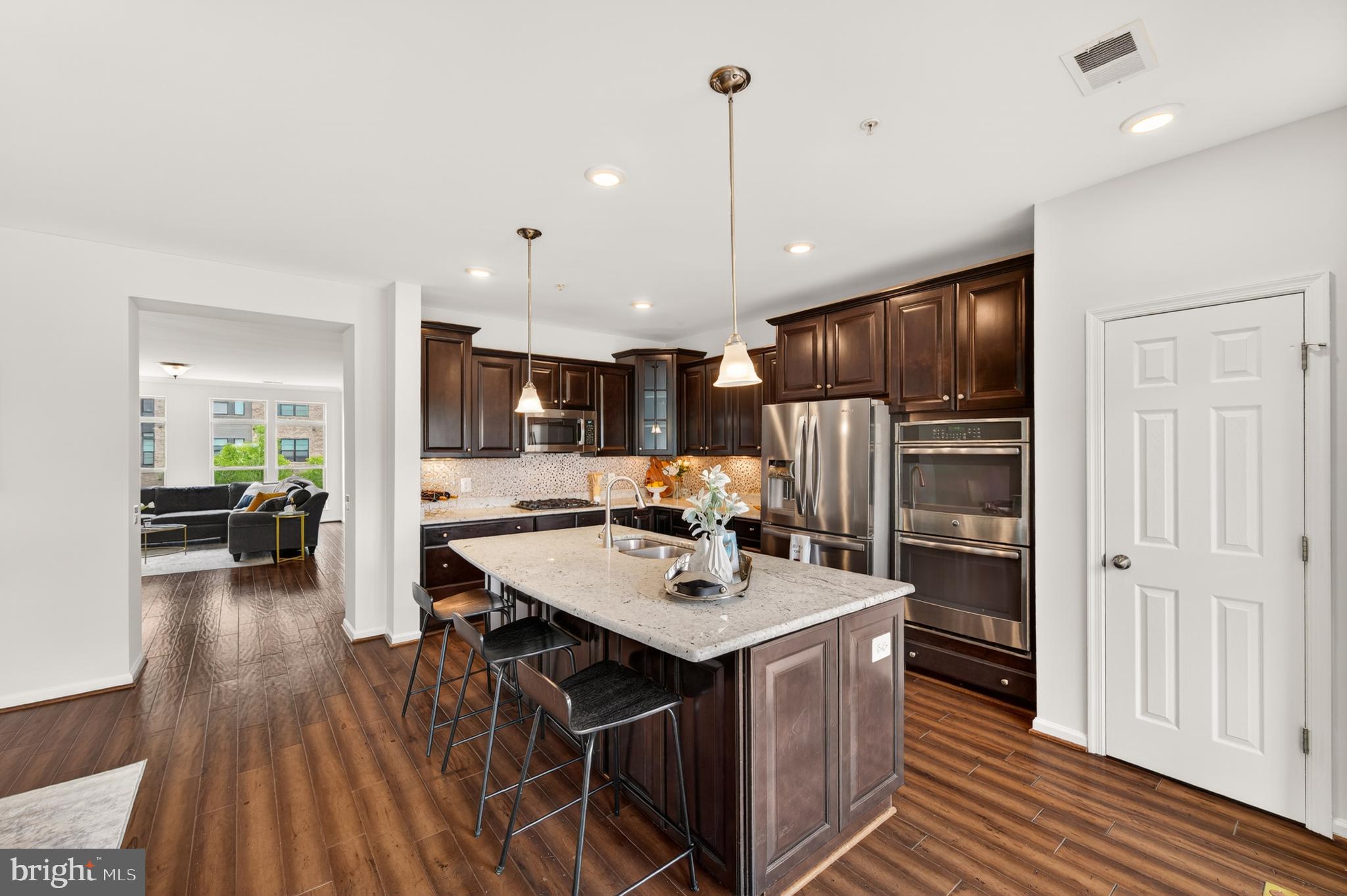 CROWN - Residential