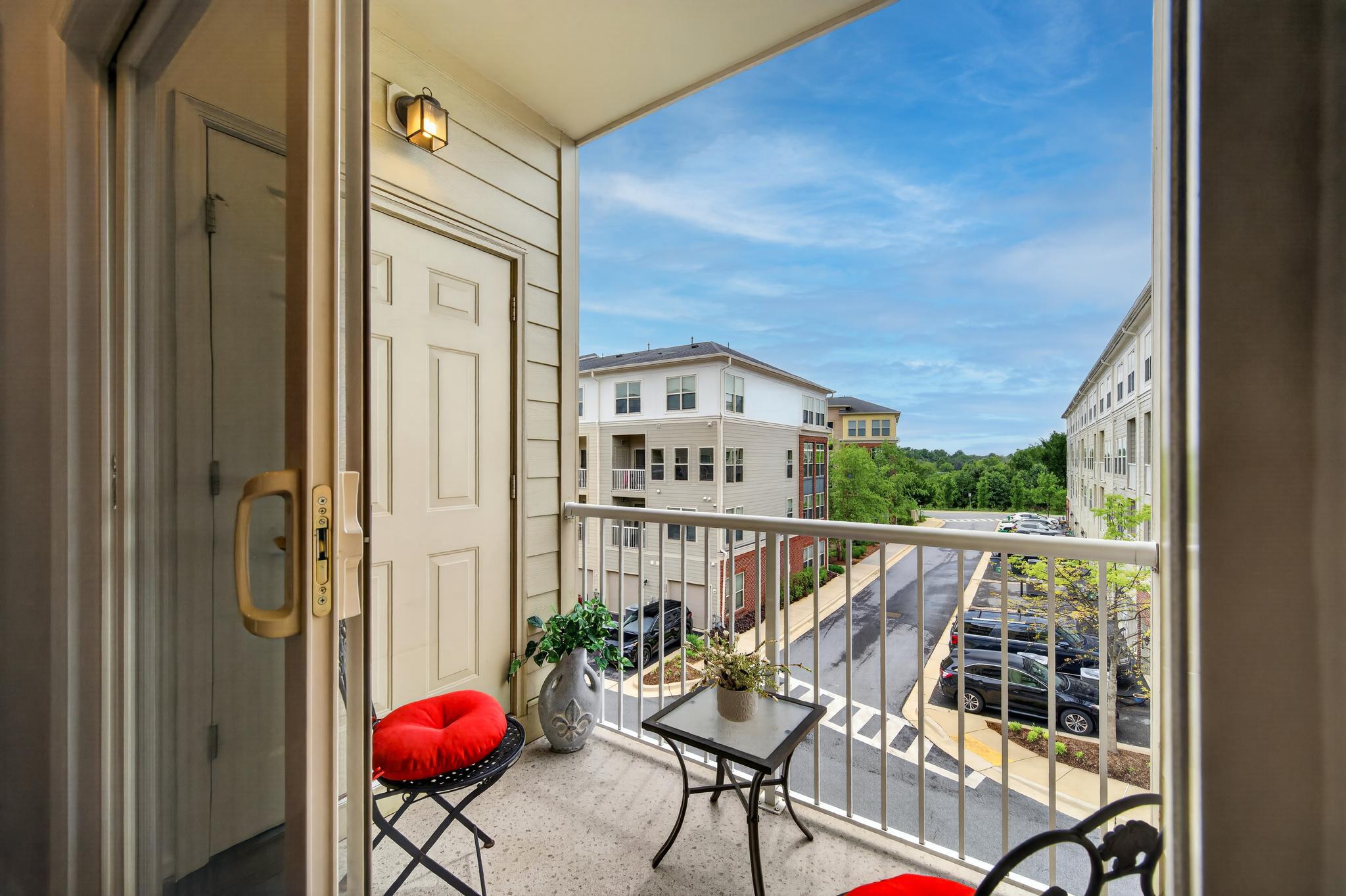 CROWN - Residential