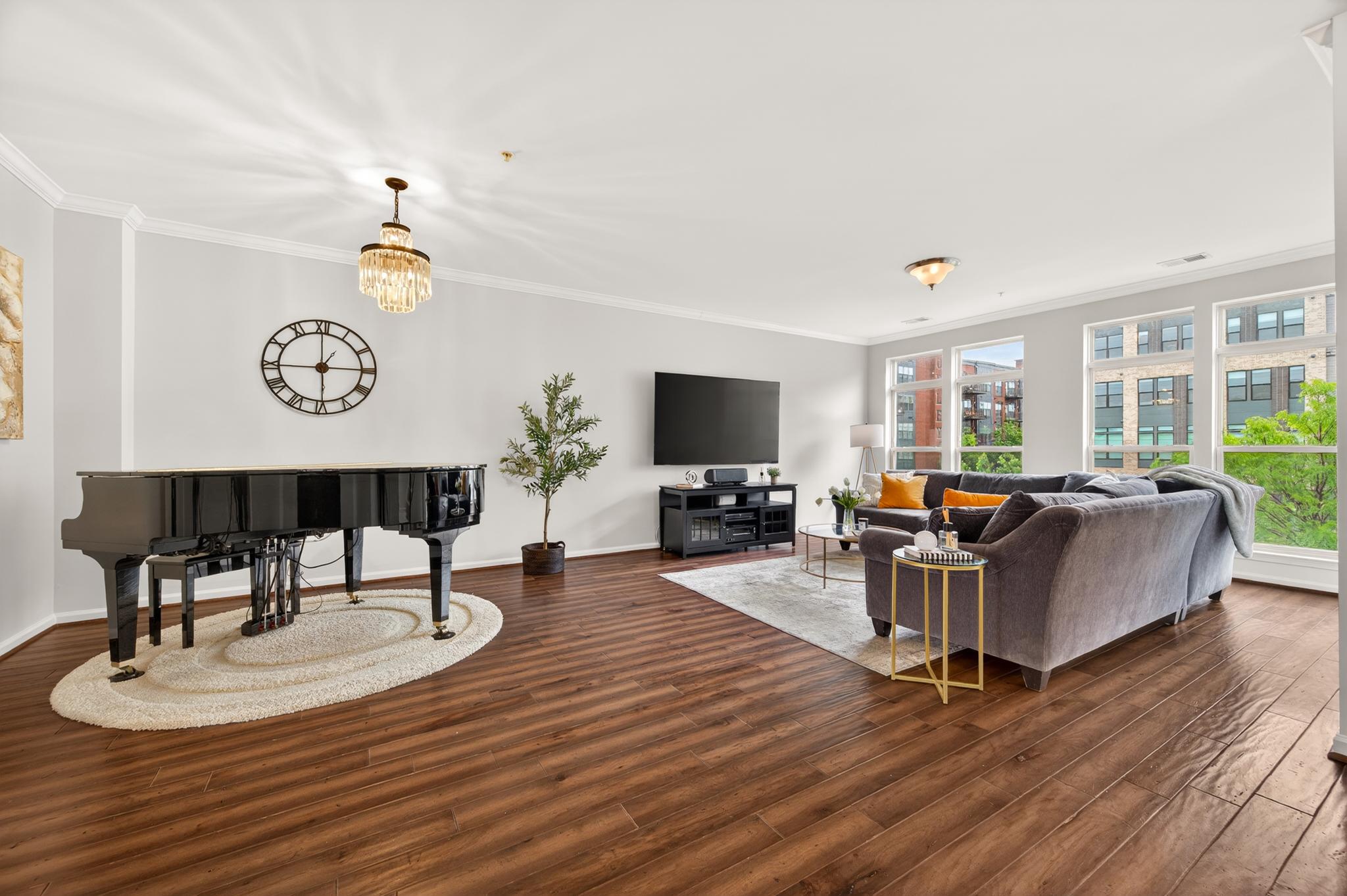 CROWN - Residential
