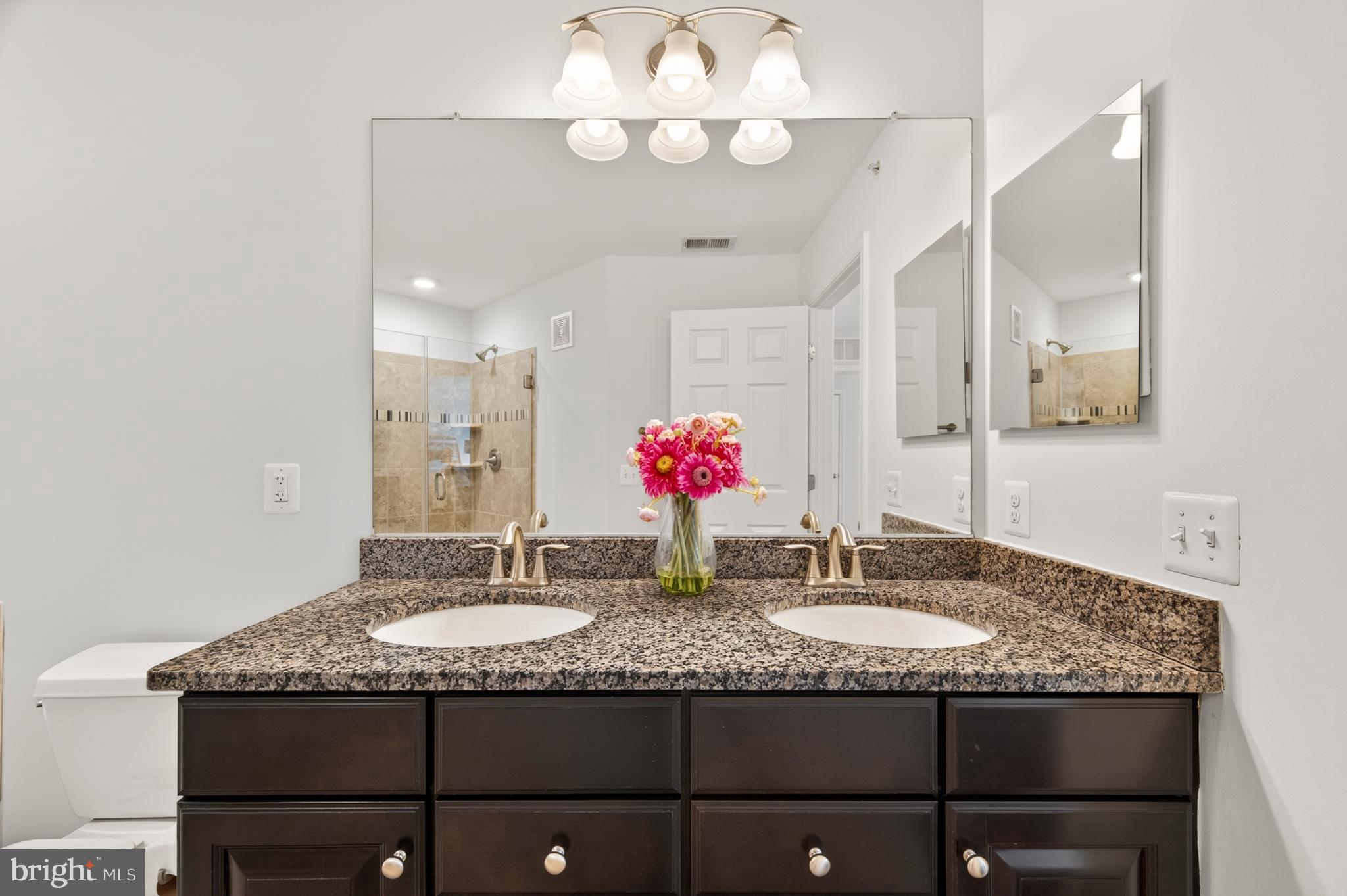 CROWN - Residential