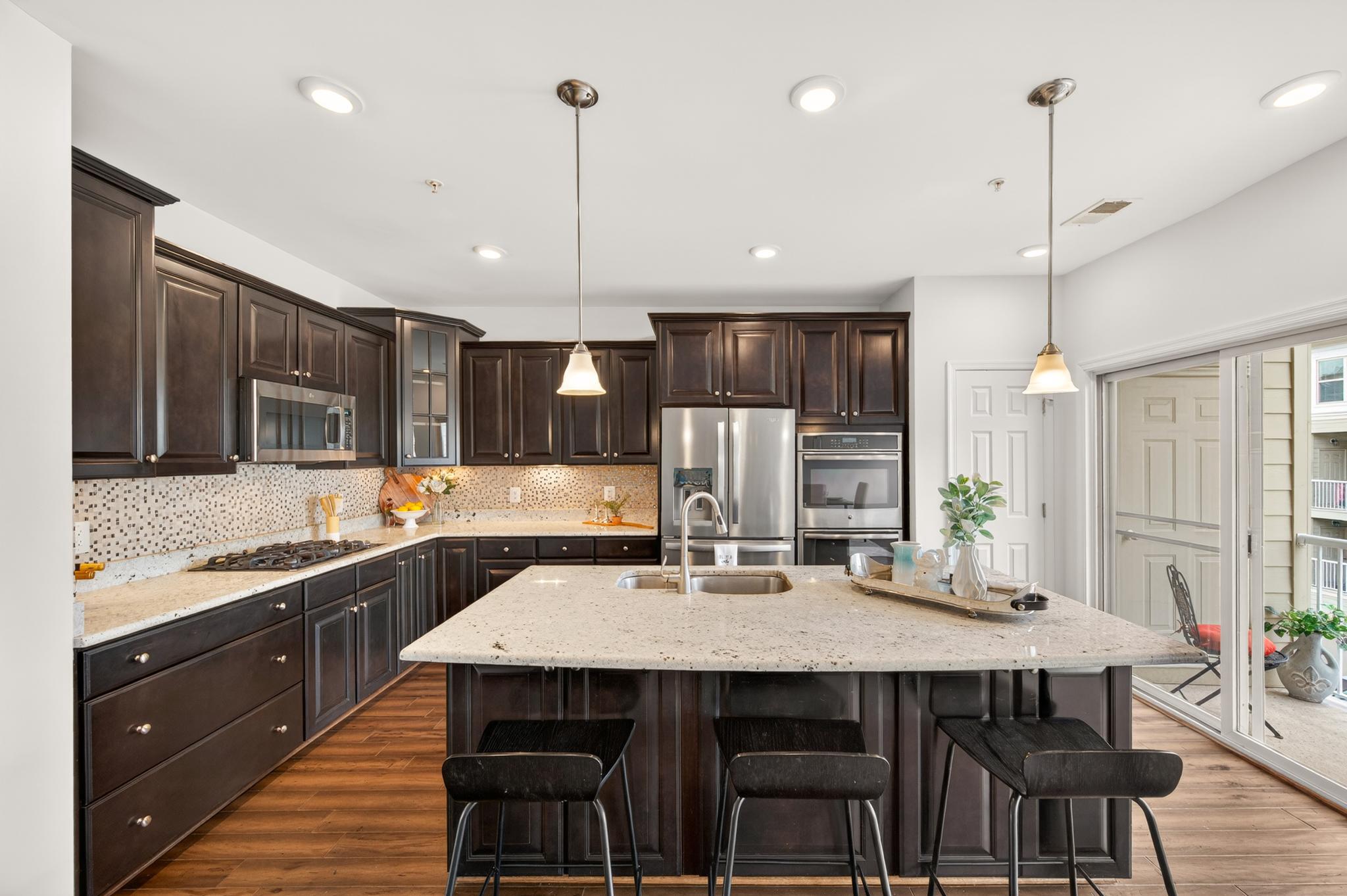CROWN - Residential
