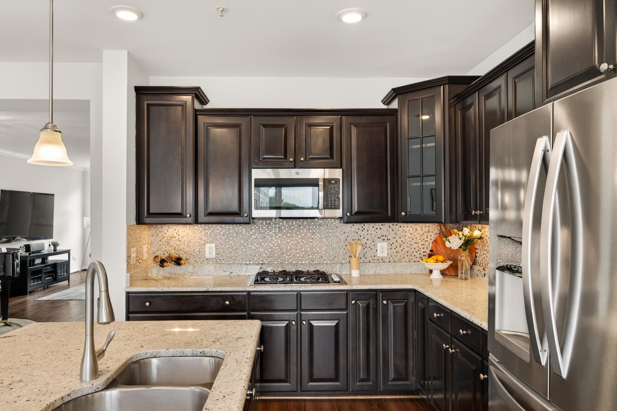 CROWN - Residential