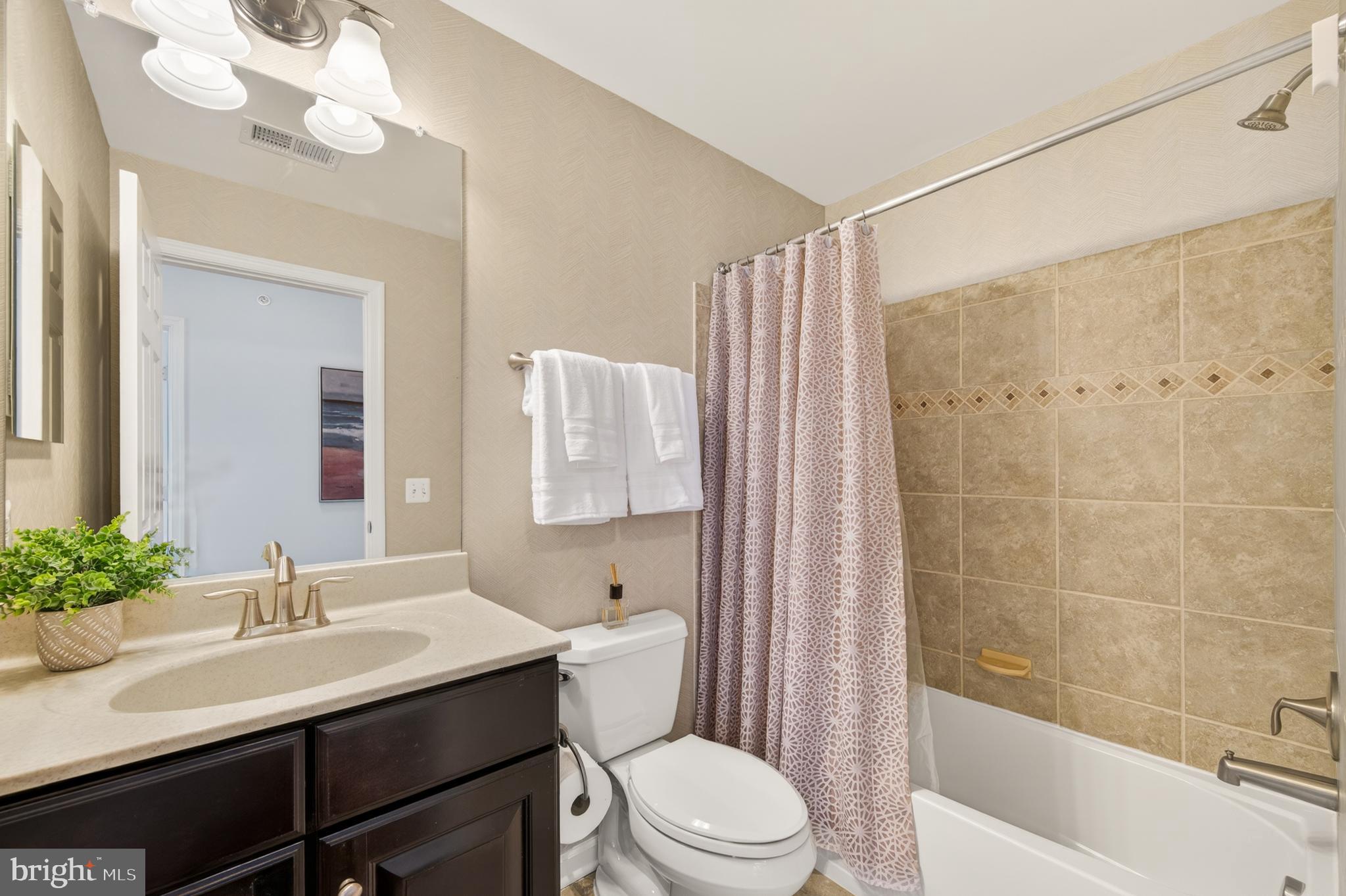 CROWN - Residential