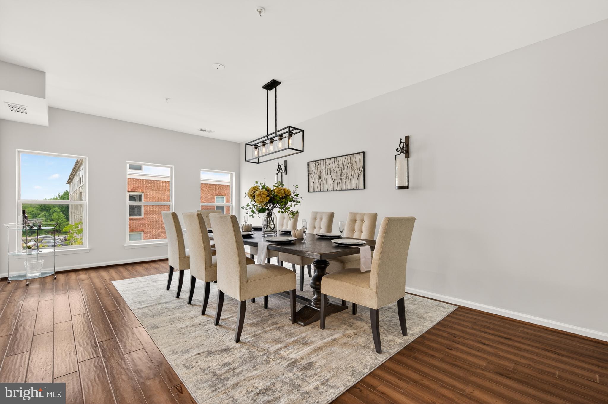 CROWN - Residential