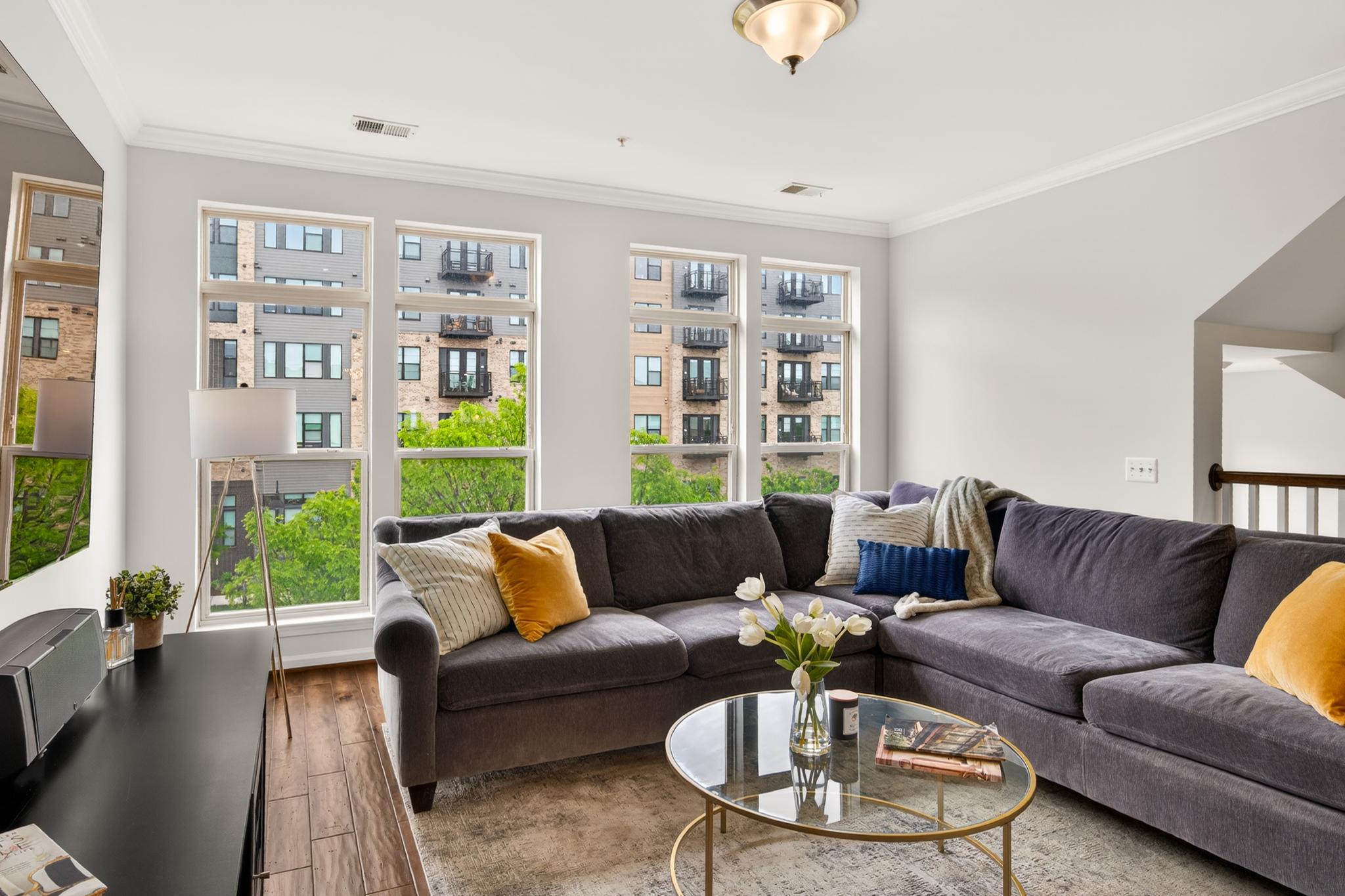 CROWN - Residential