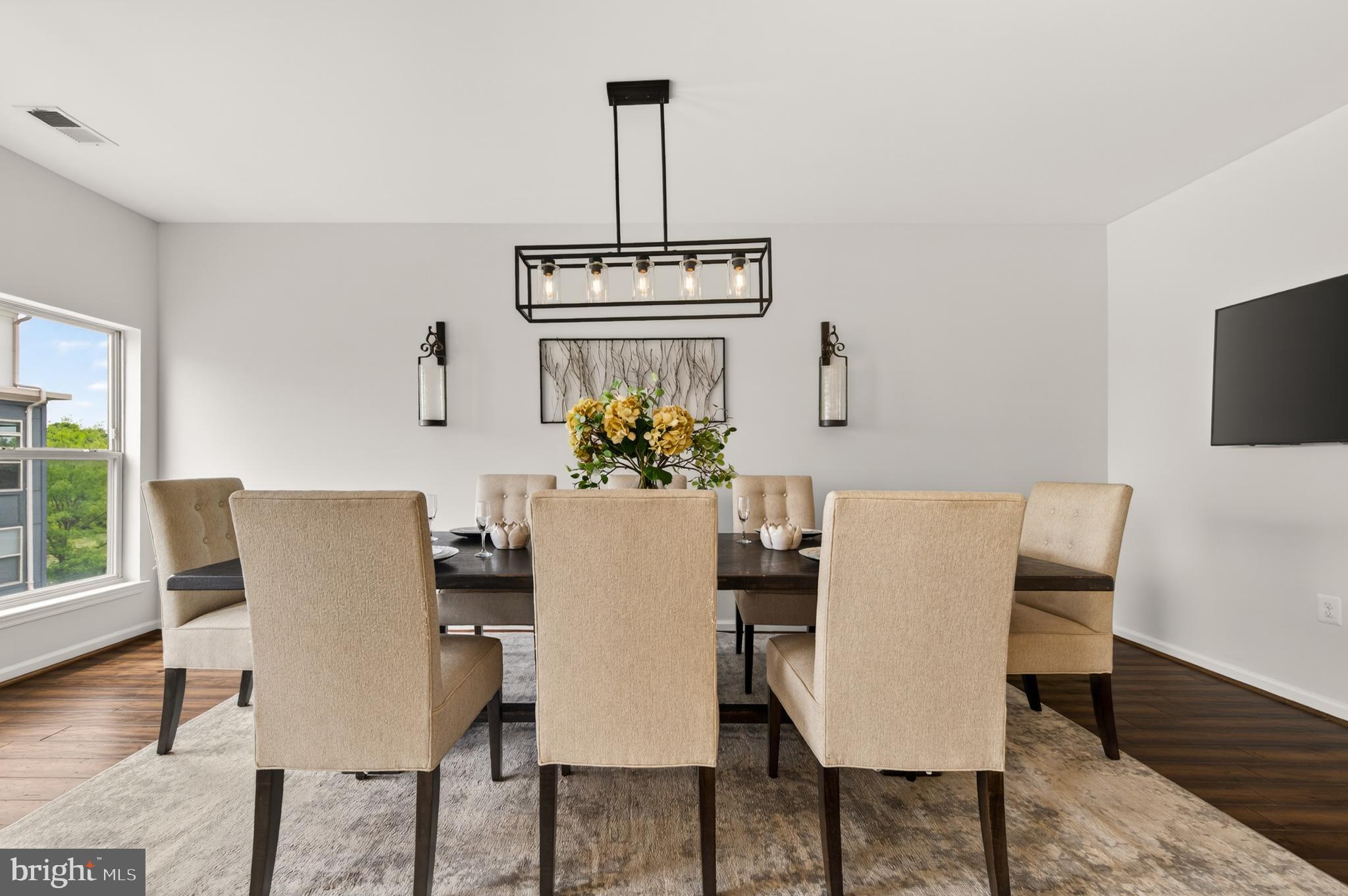 CROWN - Residential
