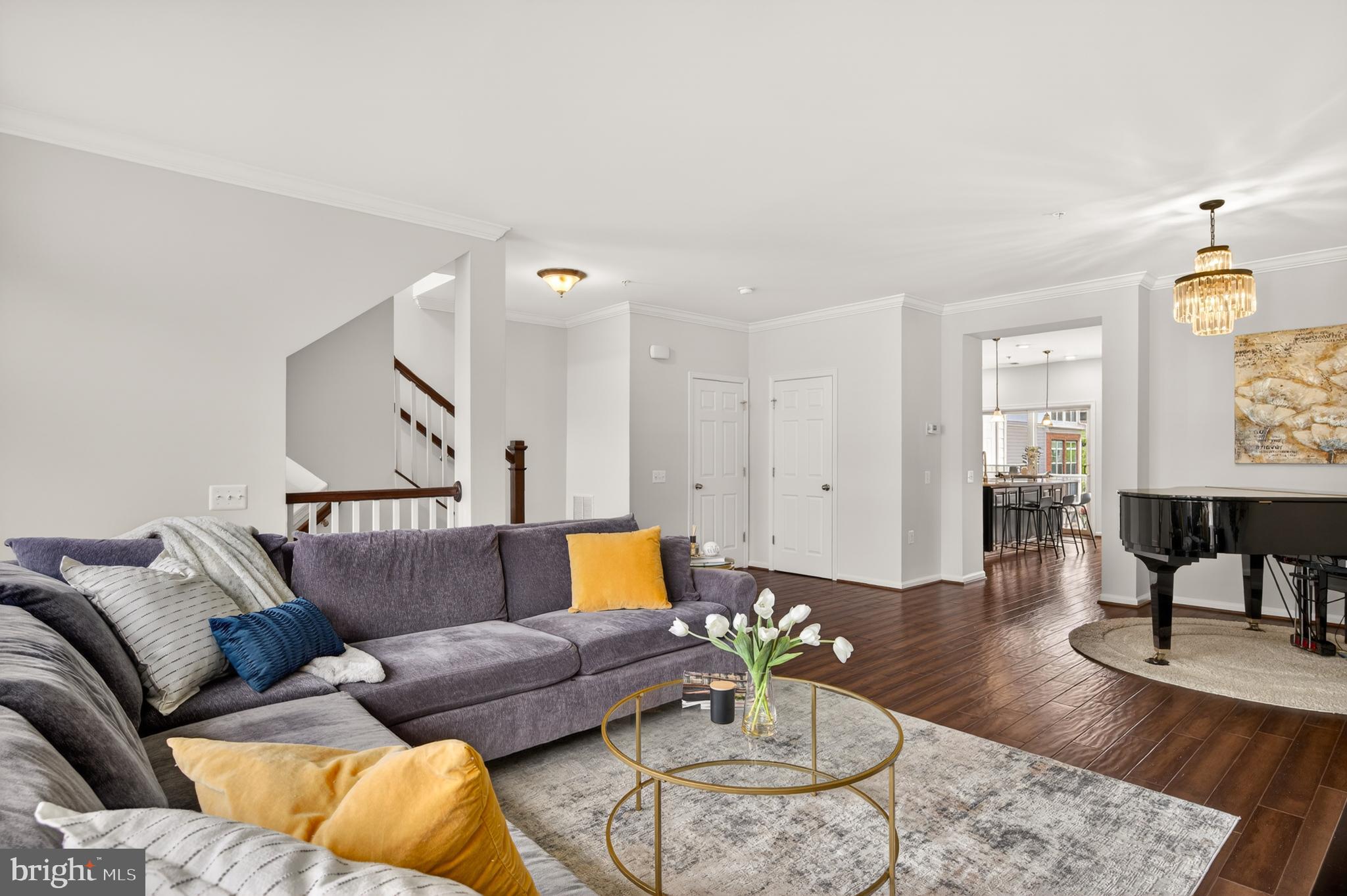CROWN - Residential