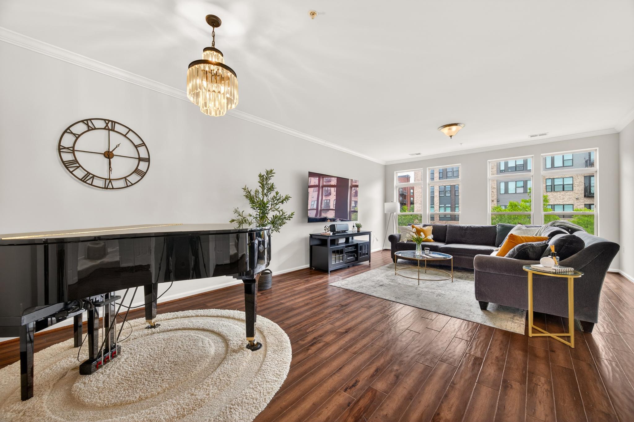 CROWN - Residential