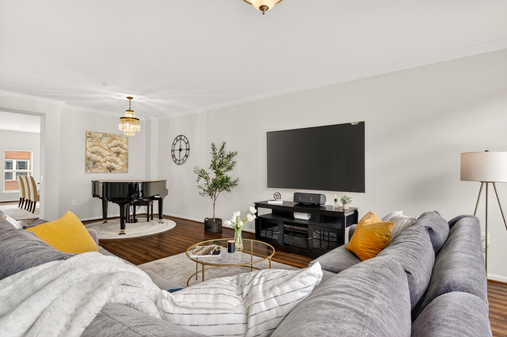 CROWN - Residential