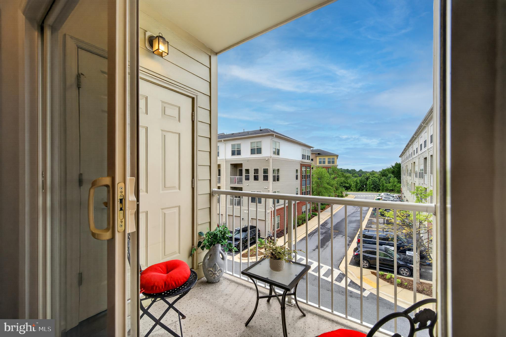 CROWN - Residential