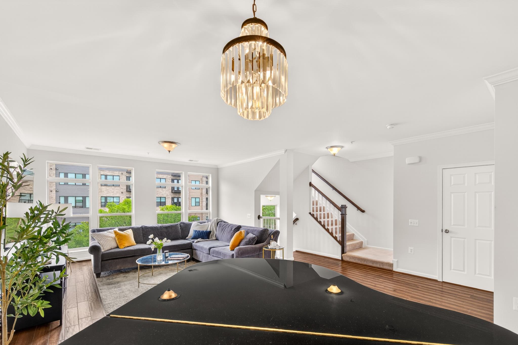 CROWN - Residential