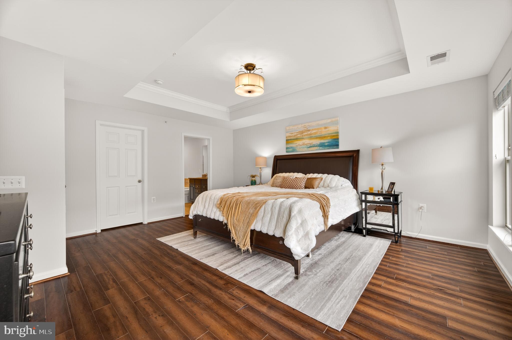 CROWN - Residential
