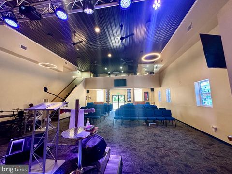 2901 N ROLLING ROAD N WINDSOR MILL MD 21244