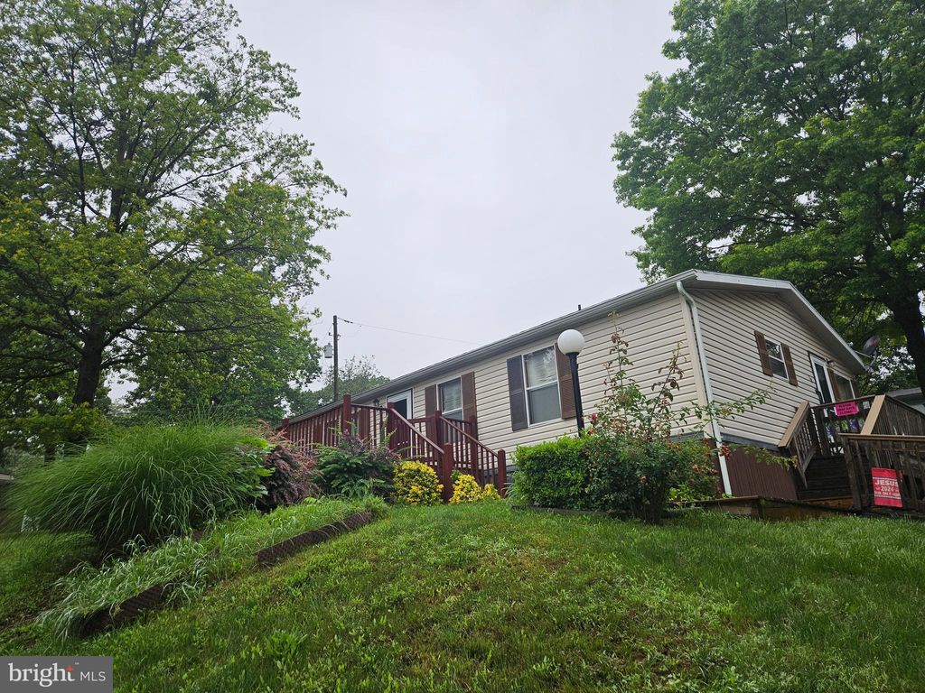 Photo of 10 Summer Drive, ELIZABETHTOWN, PA 17022 (MLS # PALA2071548)
